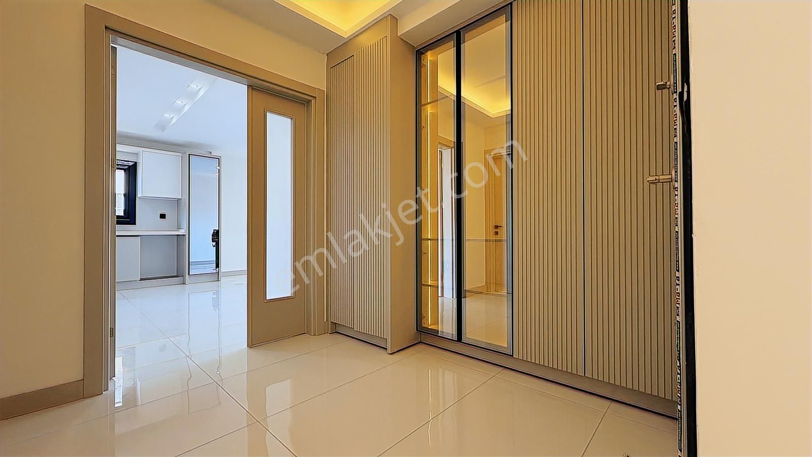 Aydın Kuşadası Değirmendere'de Site İçinde Satılık 3+1 Cb Ph - Görsel 13