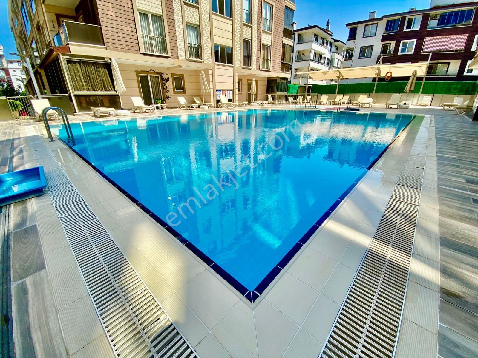 Yetkisi Yükselden Tam Donanımlı Sitede Ön Cephe Satılık 1+1daire