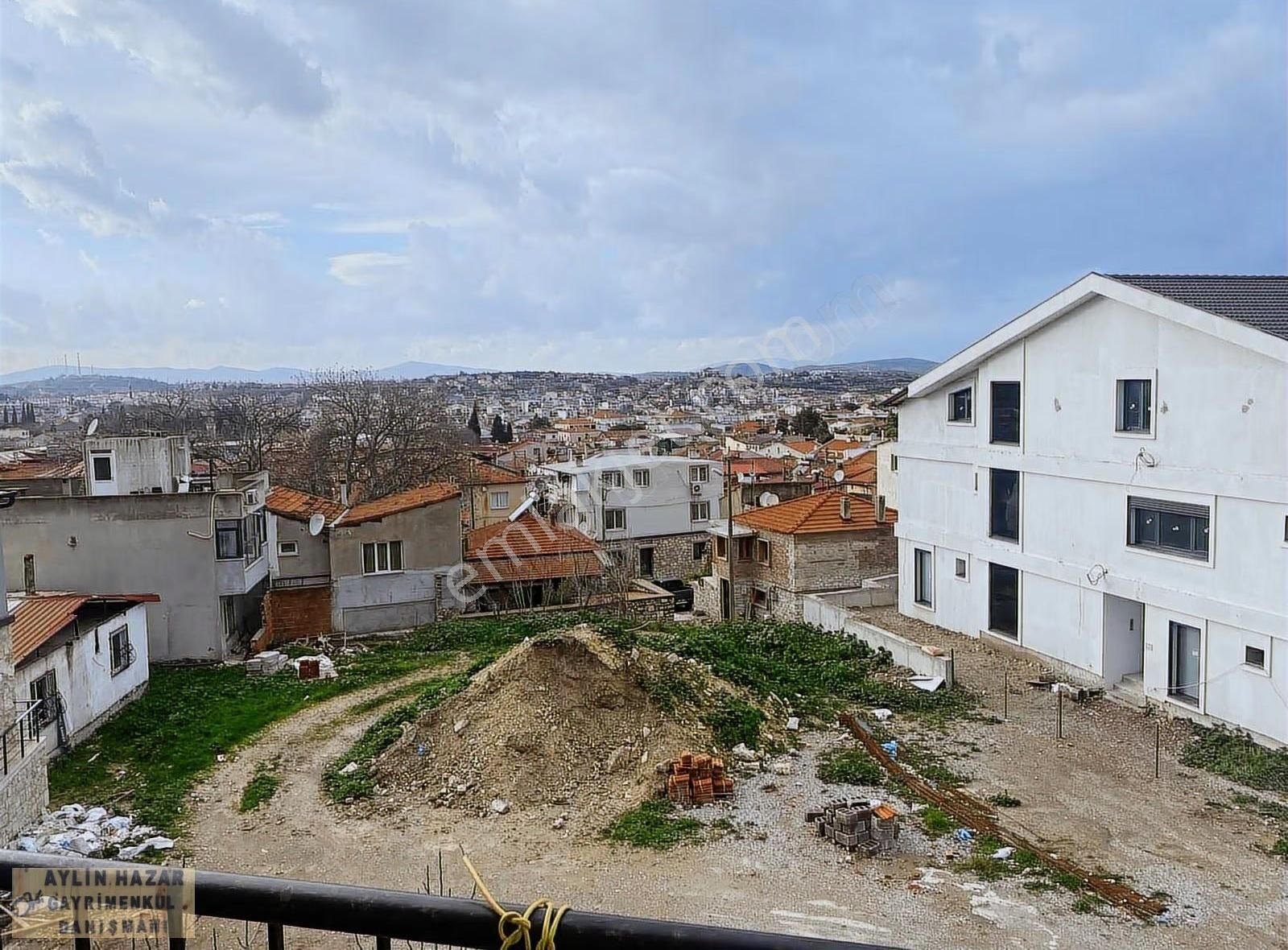 Urla Merkez'de Seçkin Ve Güçlü Yatırım İçin Satılık 4+1 Daire - Görsel 8