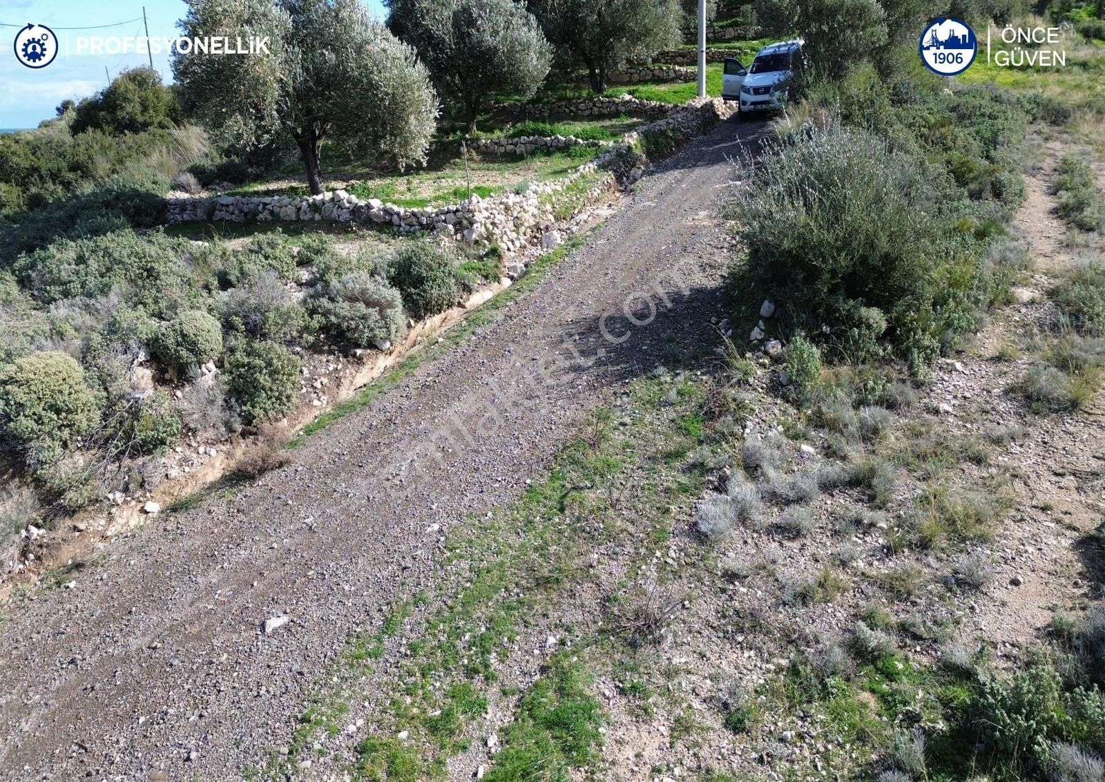 Karaburun Tepeboz Mahallesi'nde Deniz Manzaralı 4117 M² Tarla - Görsel 3