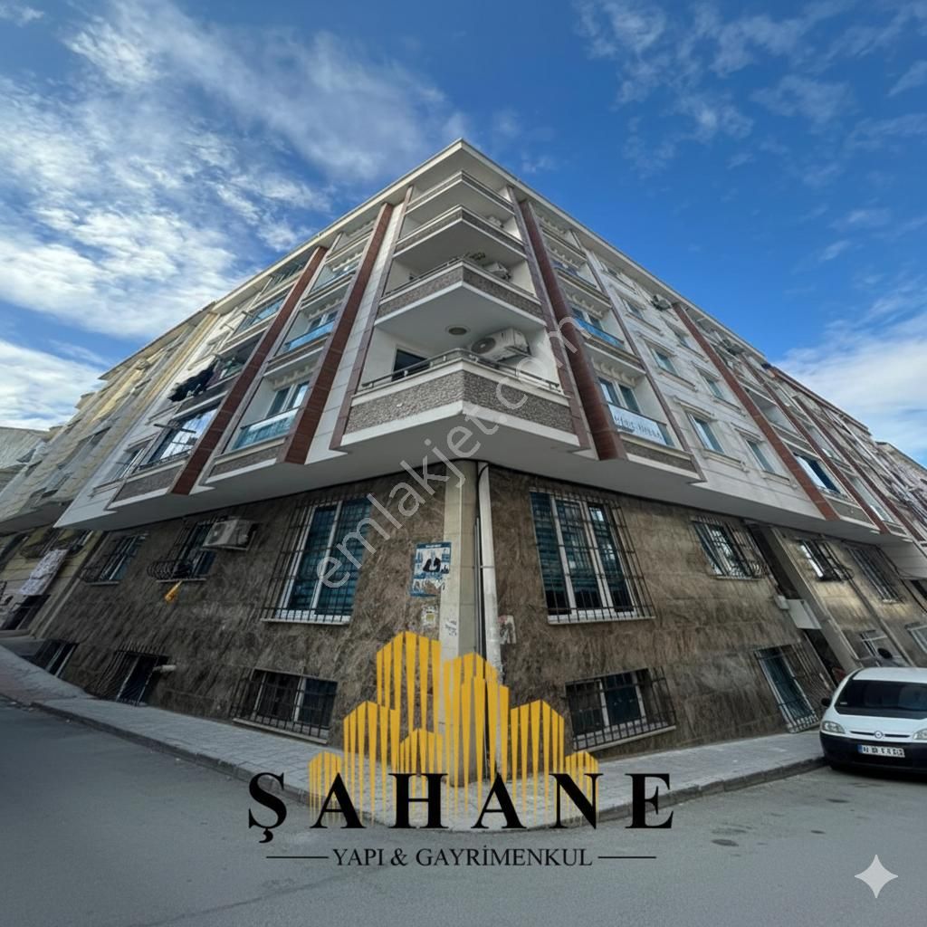 Esenyurt Mehterçeşme Mahallesinde Çift Balkonlu Metrobüse Yakın Arakat 2+1 Daire 3.249.999 Tl