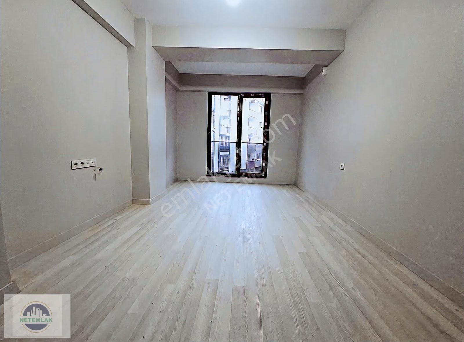 Tramvaya Ve Cale Center Yakın 2+1 Odalı Yeni Binada Satılık