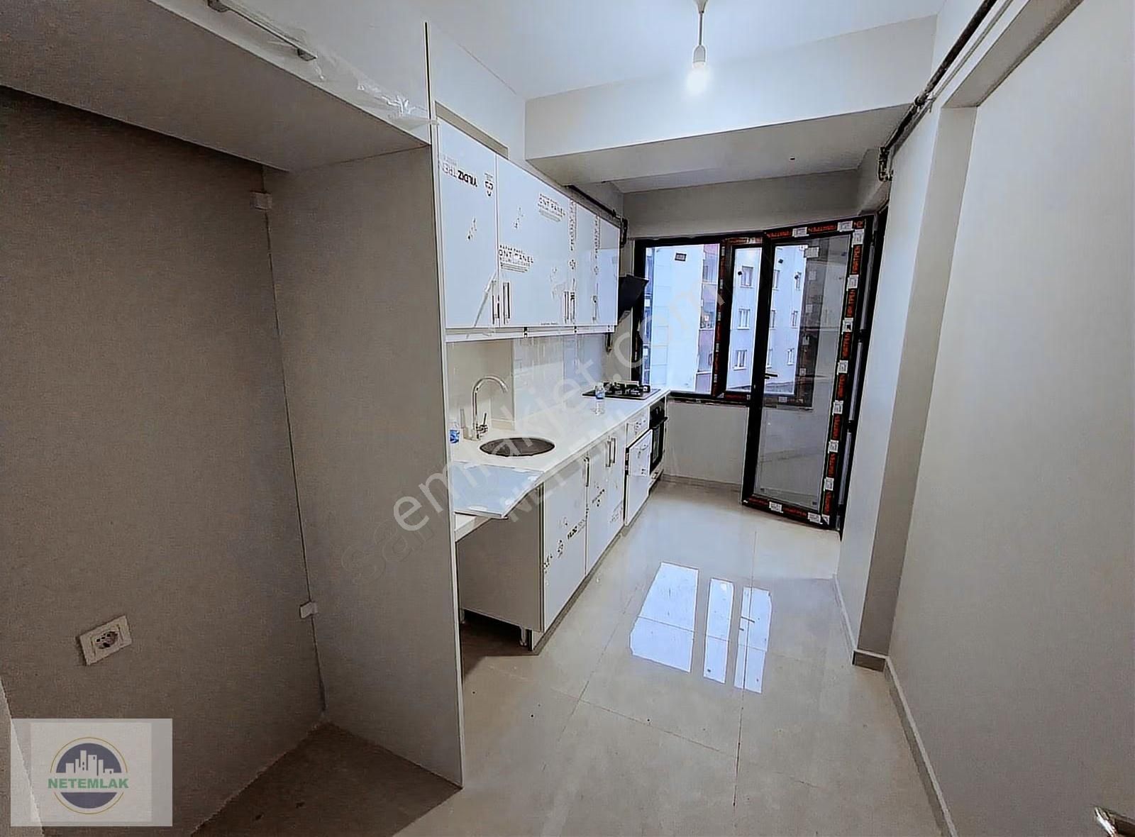 Tramvaya Ve Cale Center Yakın 2+1 Odalı Yeni Binada Satılık - Görsel 3