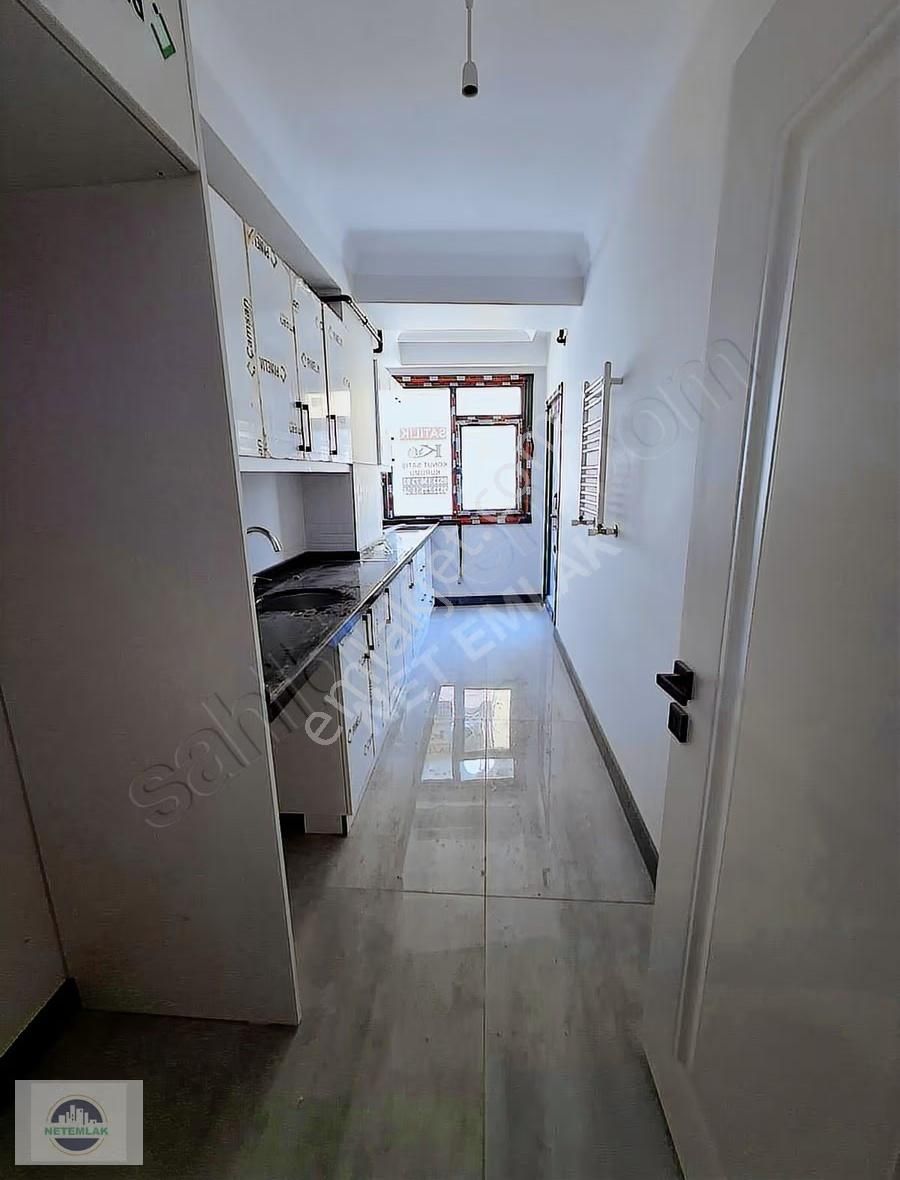 Sıfır Binada 3. Kat Yan Arka Cephe 3+1 Odalı Satılık Daire