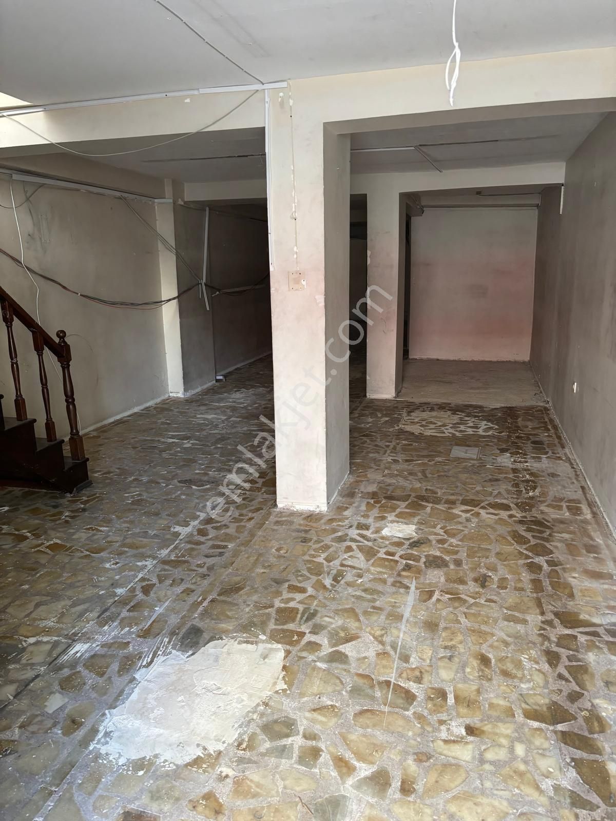 Telsiz De Kiralık Dükkan Tramvay Cadde De - Görsel 25