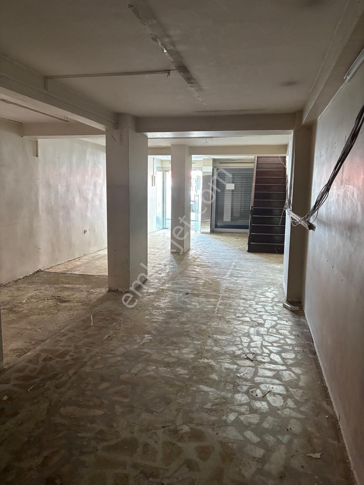 Telsiz De Kiralık Dükkan Tramvay Cadde De - Görsel 30