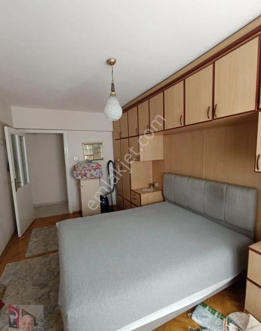 Otoparklı Asansörlüve D.gazlı Ara Kat Full Eşyalı 3+1 Kiralık Daire! - Görsel 2