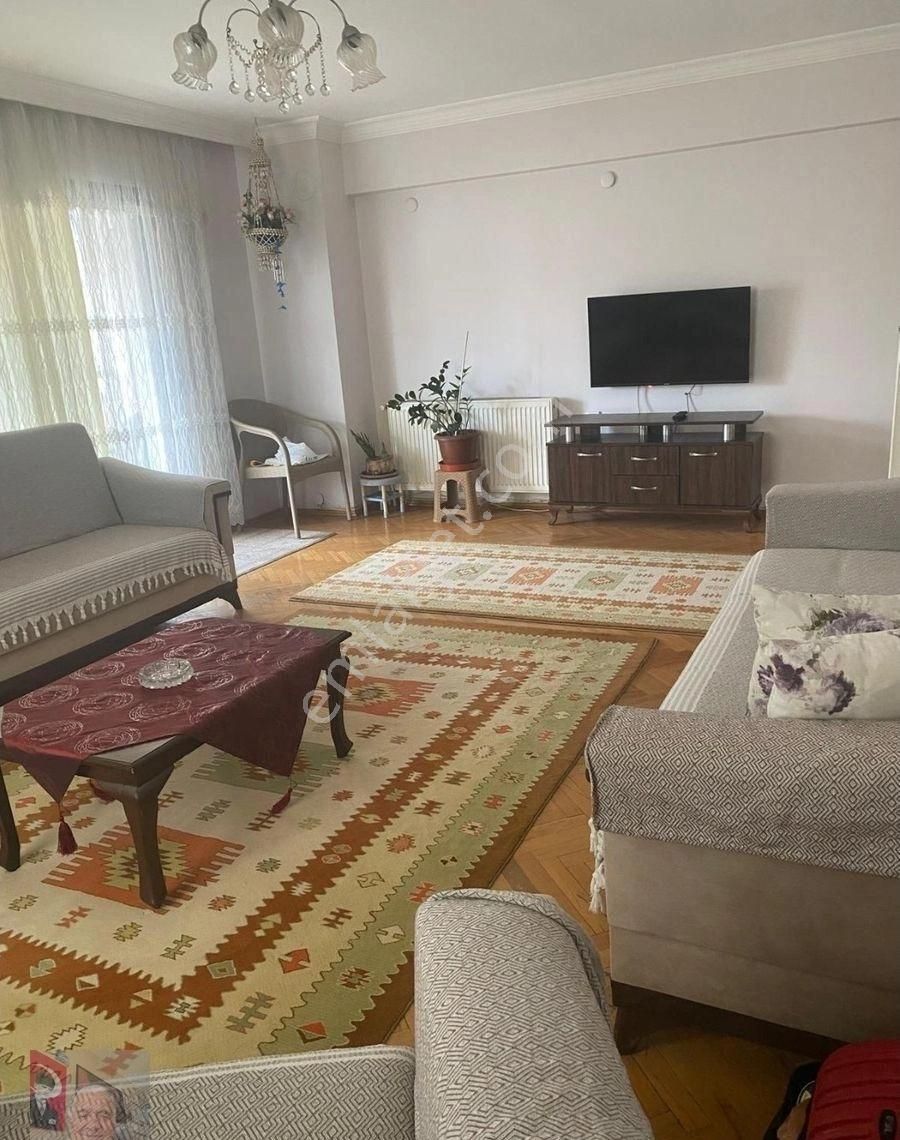 Otoparklı Asansörlüve D.gazlı Ara Kat Full Eşyalı 3+1 Kiralık Daire! - Görsel 7