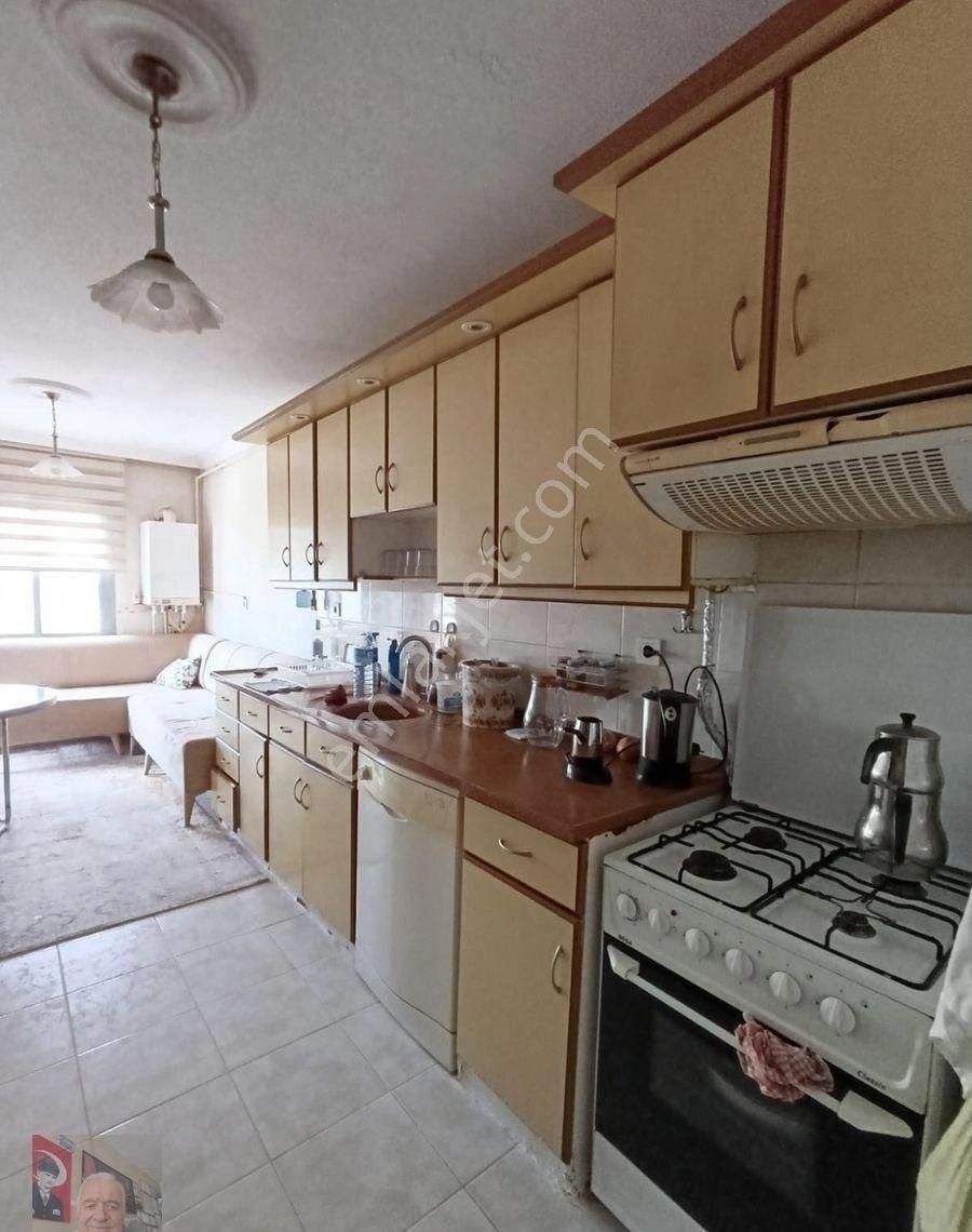 Otoparklı Asansörlüve D.gazlı Ara Kat Full Eşyalı 3+1 Kiralık Daire! - Görsel 21
