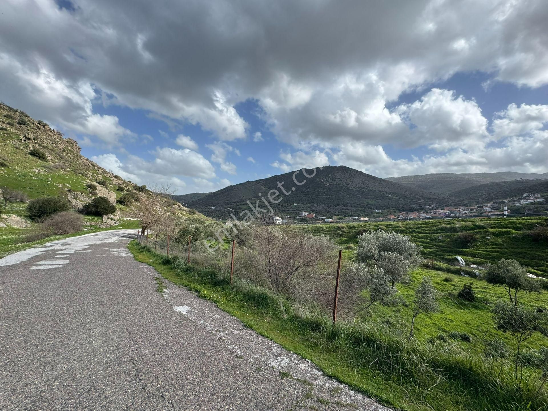 İzmir Menemen Ayvacıkta Manisa Yoluna Sıfır Satılık Tarla - Görsel 6
