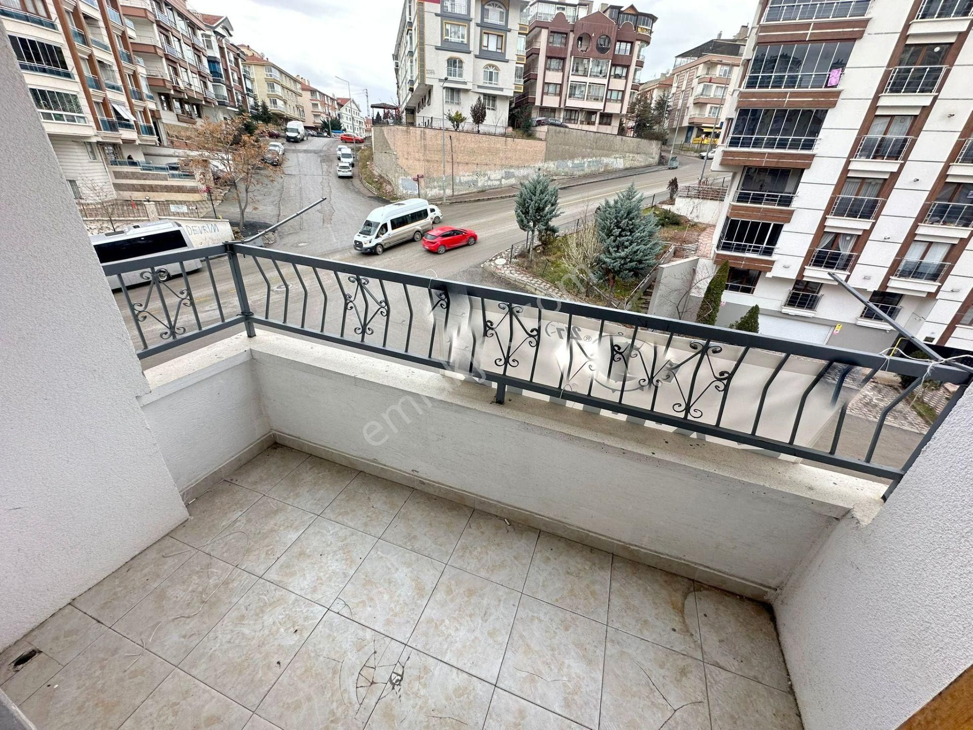 Şafak'tan İncirli'de Cadde Üzeri 3+1 Bağımsız Orta Kat Ön Cephe - Görsel 10