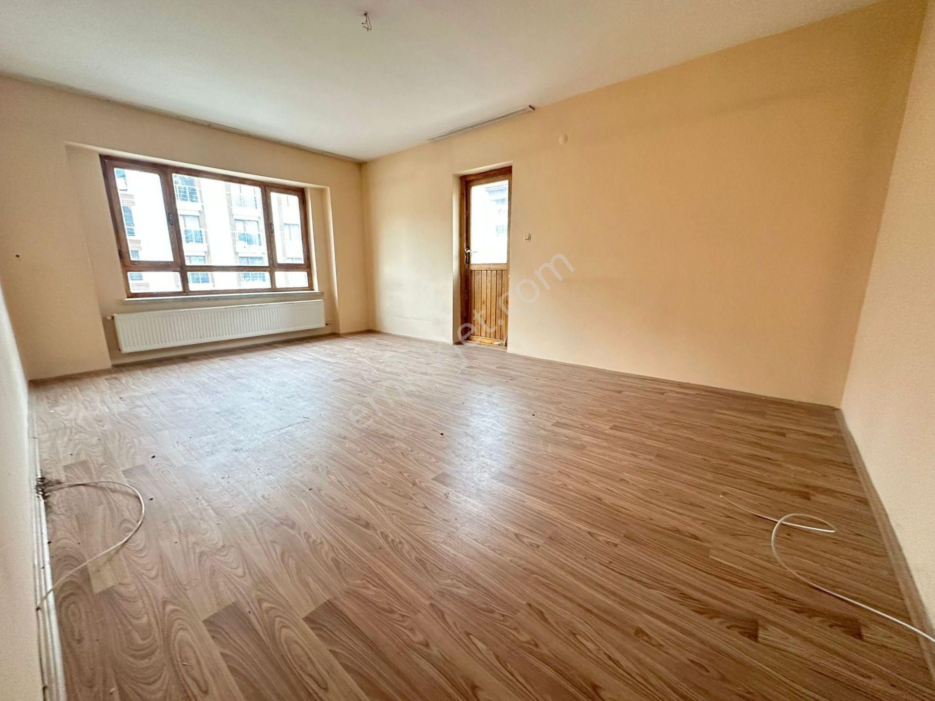 Şafak'tan İncirli'de Cadde Üzeri 3+1 Bağımsız Orta Kat Ön Cephe