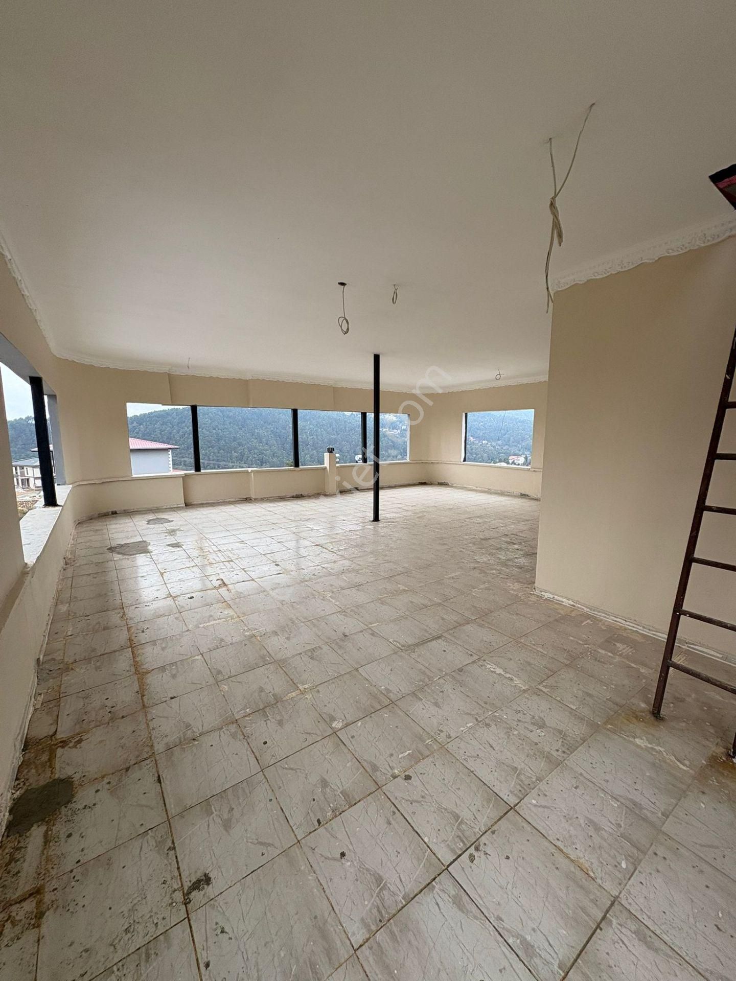 Karınca'dan Soğucak'ta Harika Manazaralı Dublex Villa Satılık - Görsel 25