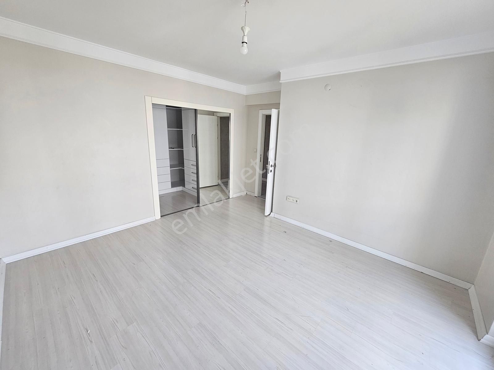 Şimşek Emlak'tan Yenimahalle Pamuklar Vadi Manzaralı 200 M2 4+1 - Görsel 11