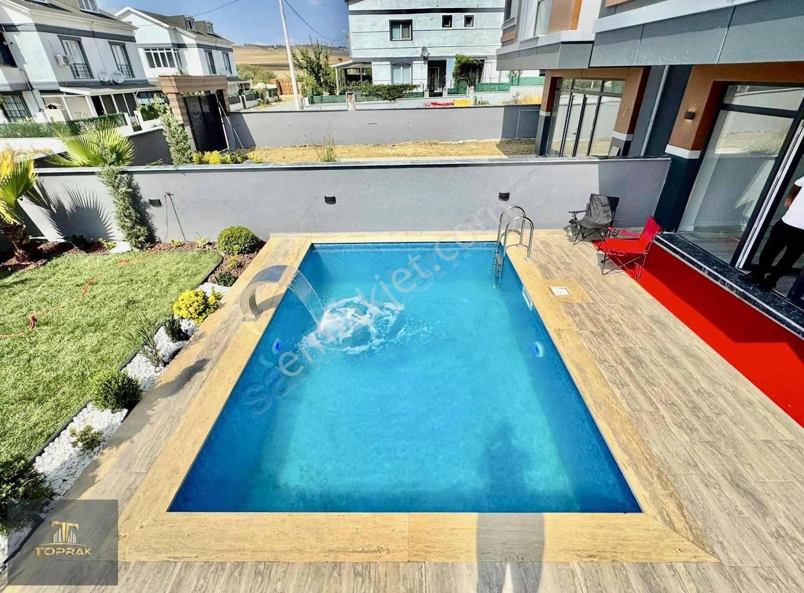 Toprak İnşaat Tan Havuzlu Lüks Villa - Görsel 11