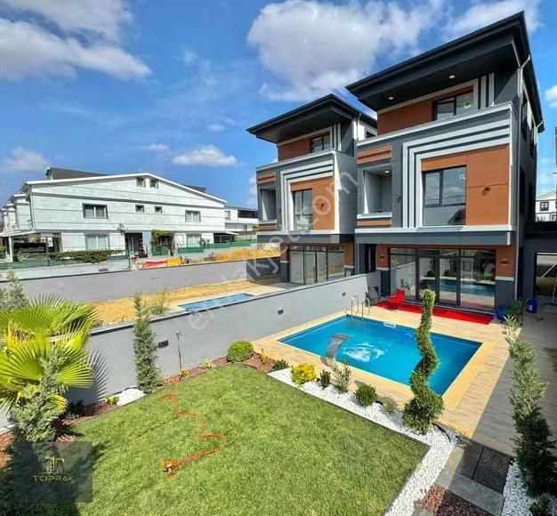 Toprak İnşaat Tan Havuzlu Lüks Villa