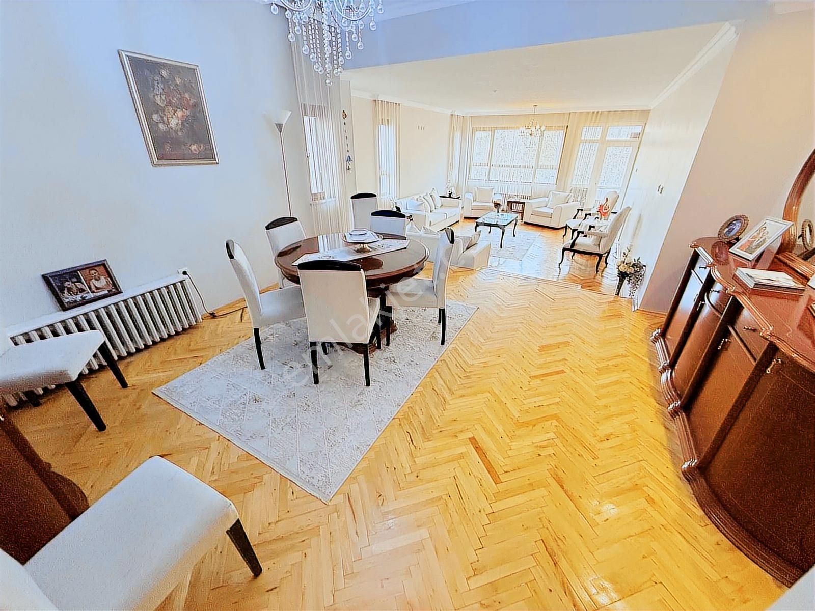 Çankaya Mutluköy Beta Sitesinde 190 M2 4+1 Asansörlü Daire - Görsel 14