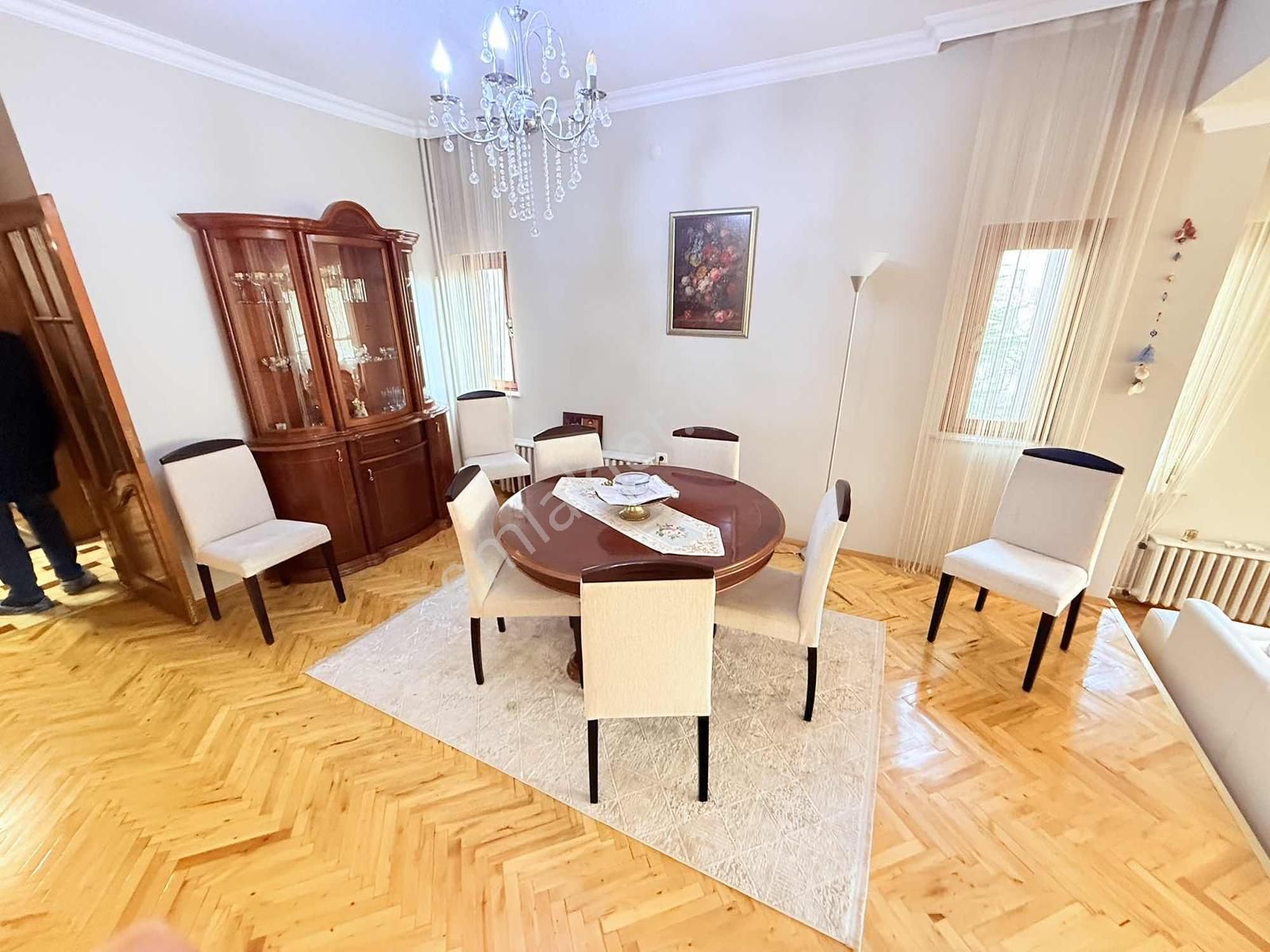 Çankaya Mutluköy Beta Sitesinde 190 M2 4+1 Asansörlü Daire - Görsel 23