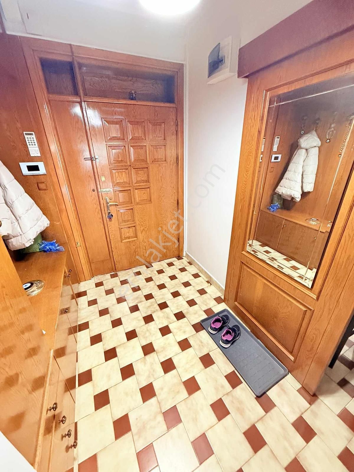 Çankaya Mutluköy Beta Sitesinde 190 M2 4+1 Asansörlü Daire - Görsel 10