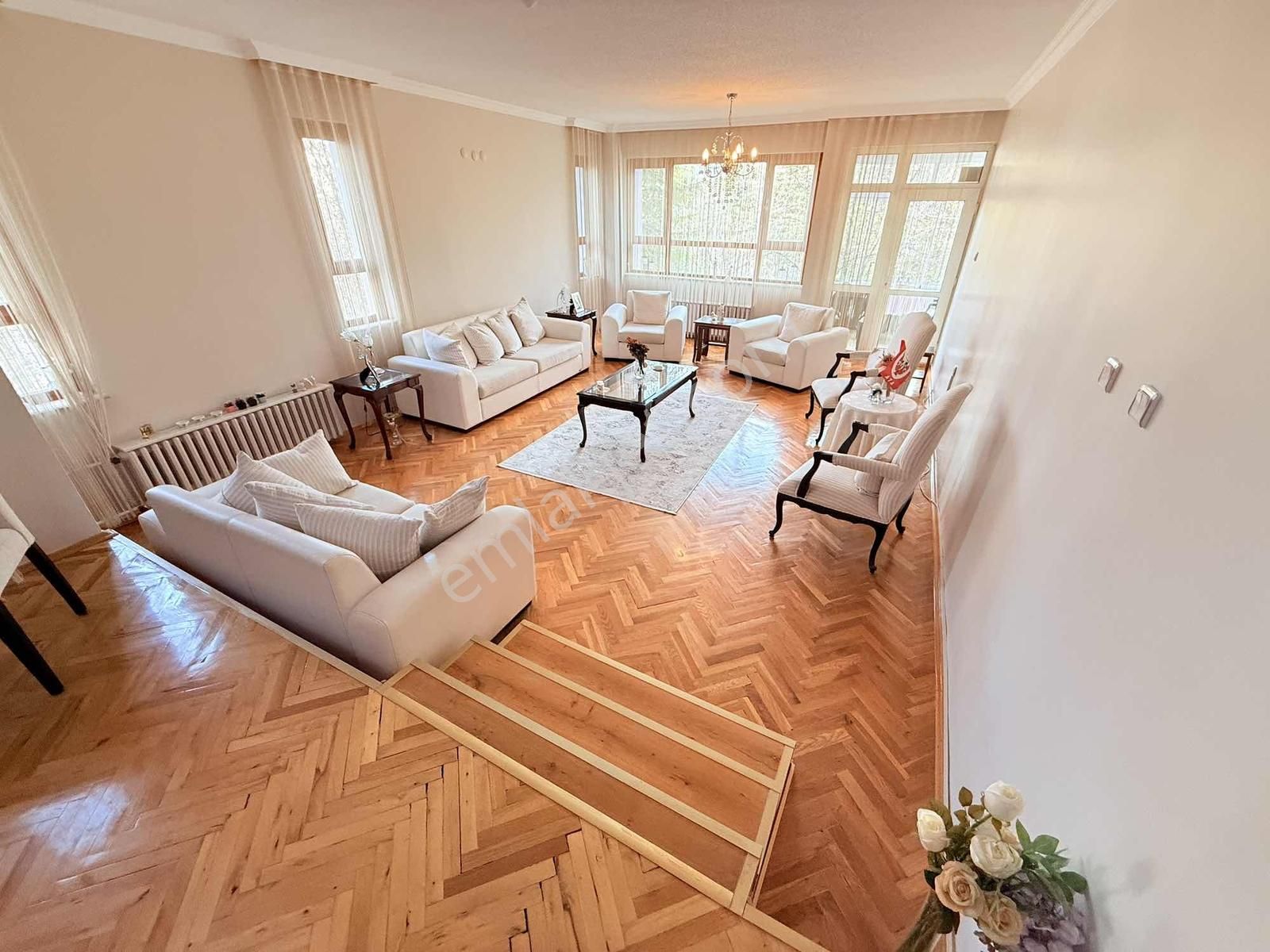 Çankaya Mutluköy Beta Sitesinde 190 M2 4+1 Asansörlü Daire - Görsel 19