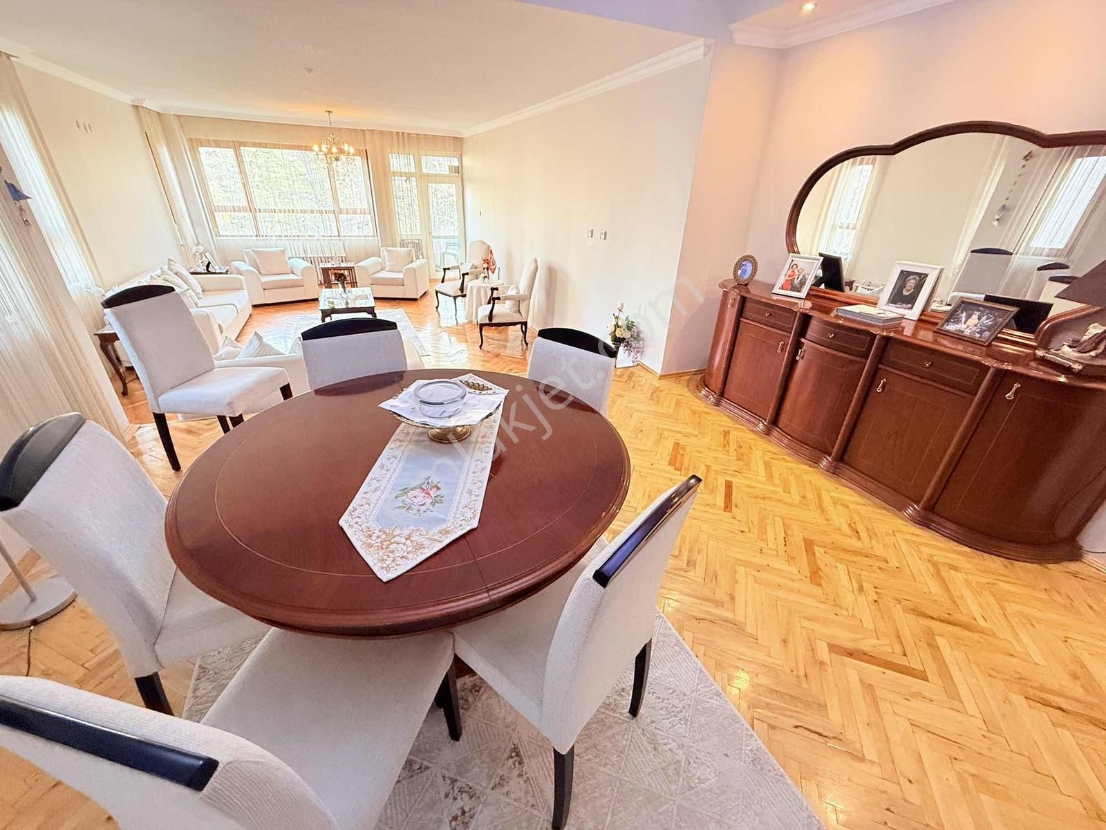 Çankaya Mutluköy Beta Sitesinde 190 M2 4+1 Asansörlü Daire - Görsel 4