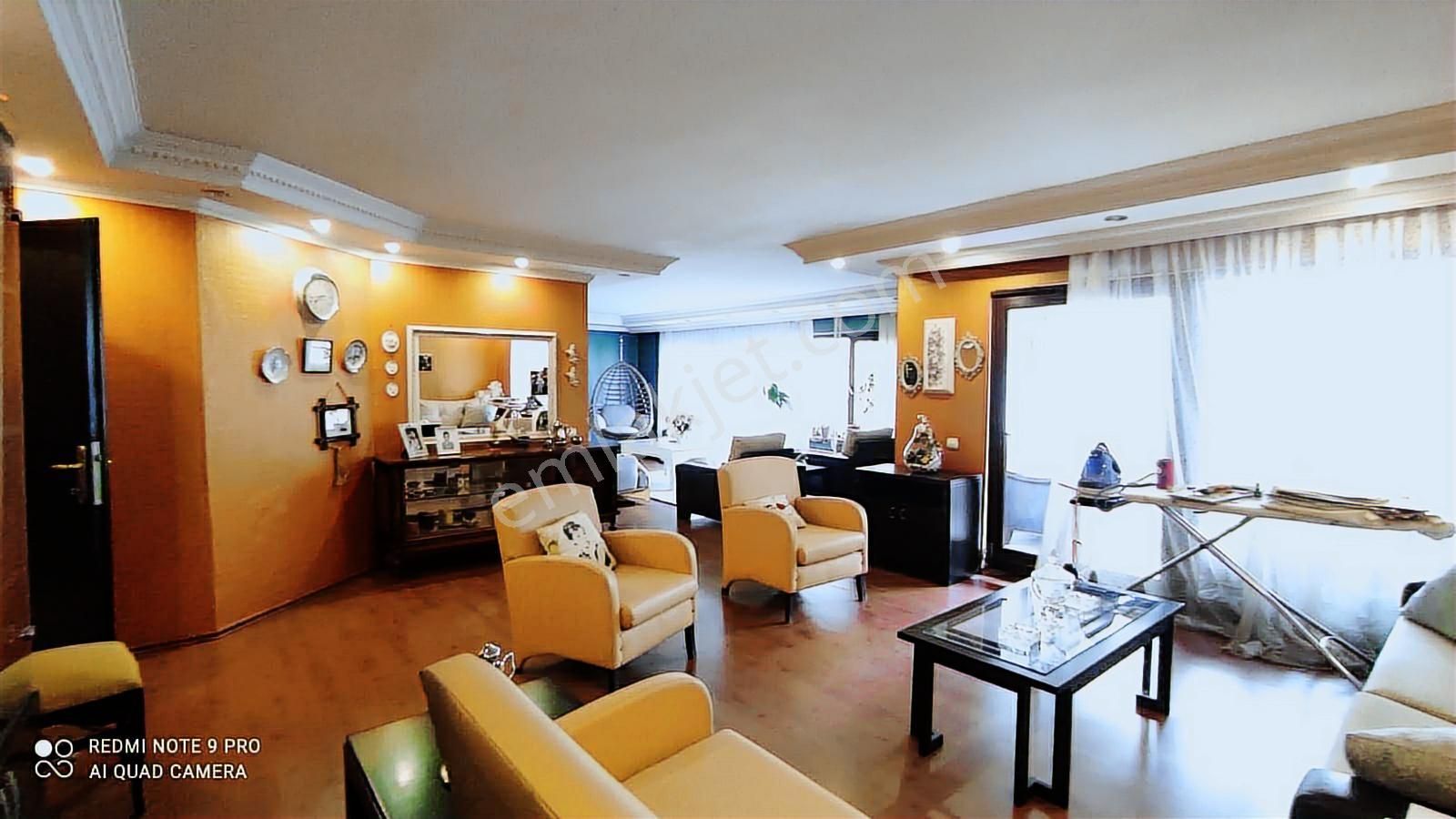 Gaziosmanpaşa Uğurmumcu Cad Üzerinde Geniş 2+1 Satılık Daire