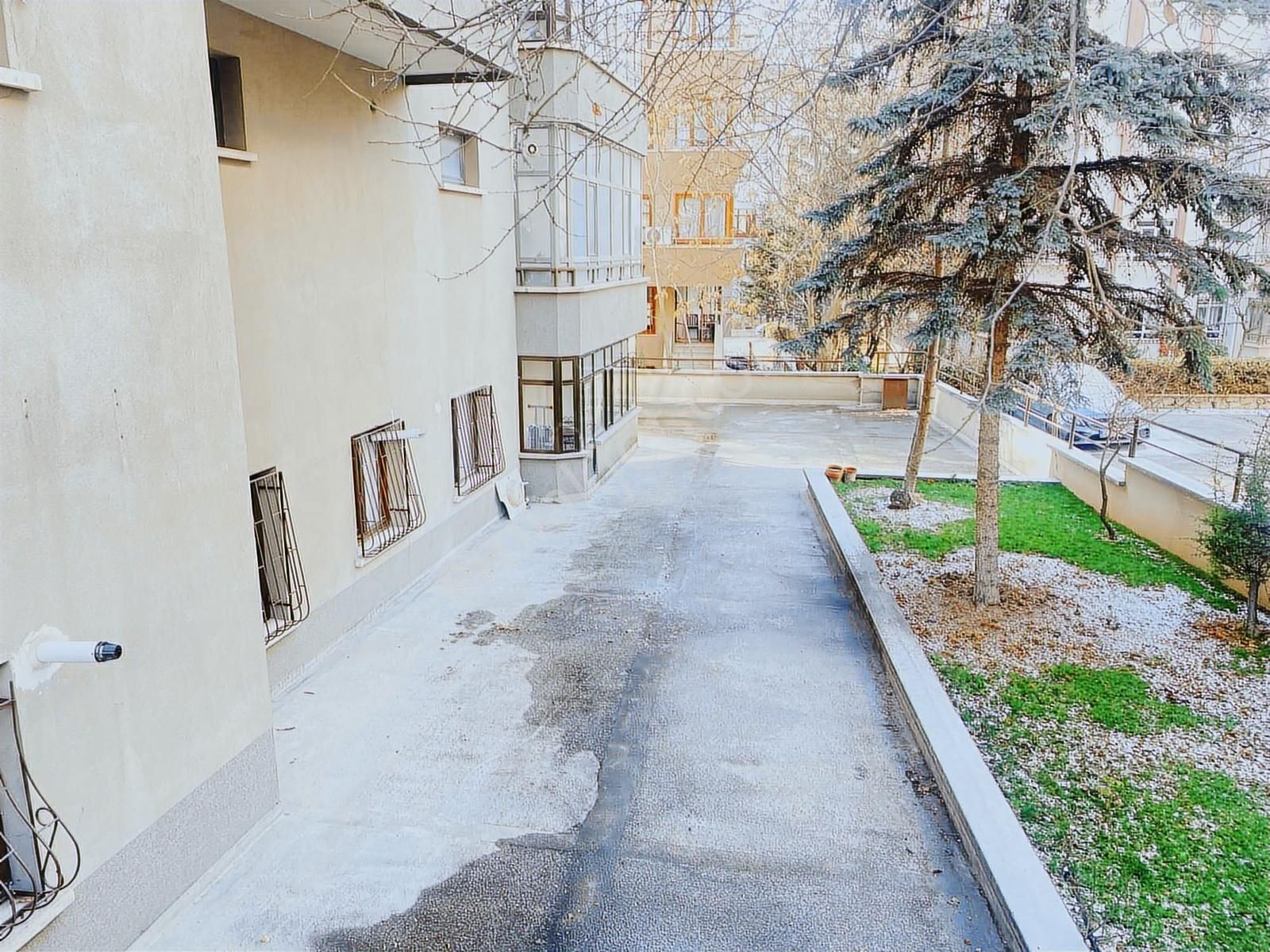 Çankaya Rabintagore Caddesi Full Mobilyalı Kiralık 2+1 Daire - Görsel 3