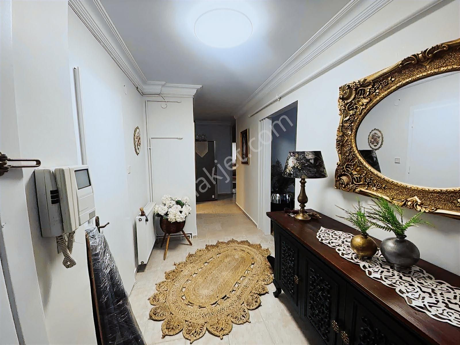 Çankaya Rabintagore Caddesi Full Mobilyalı Kiralık 2+1 Daire - Görsel 34