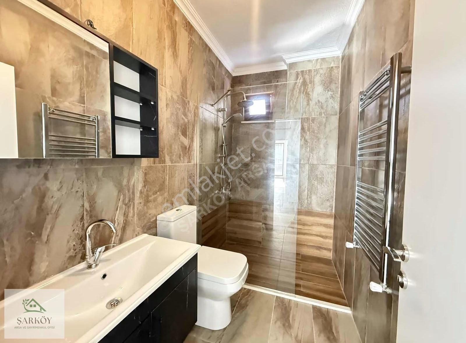 Altınova Mahallesi Satılık 2+1 Daire Köşe Konumda - Görsel 9