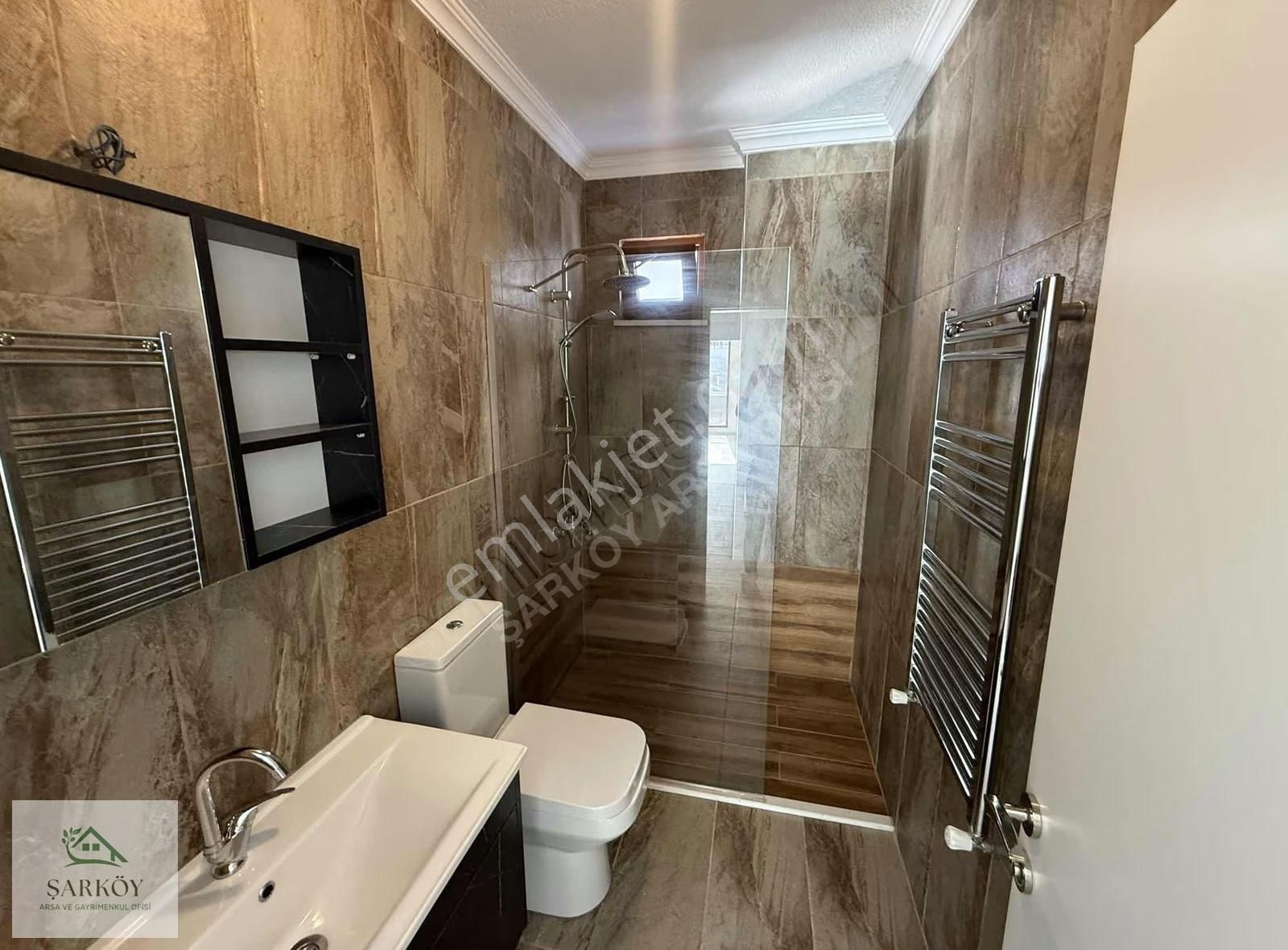 Altınova Mahallesi Satılık 2+1 Daire Köşe Konumda - Görsel 26