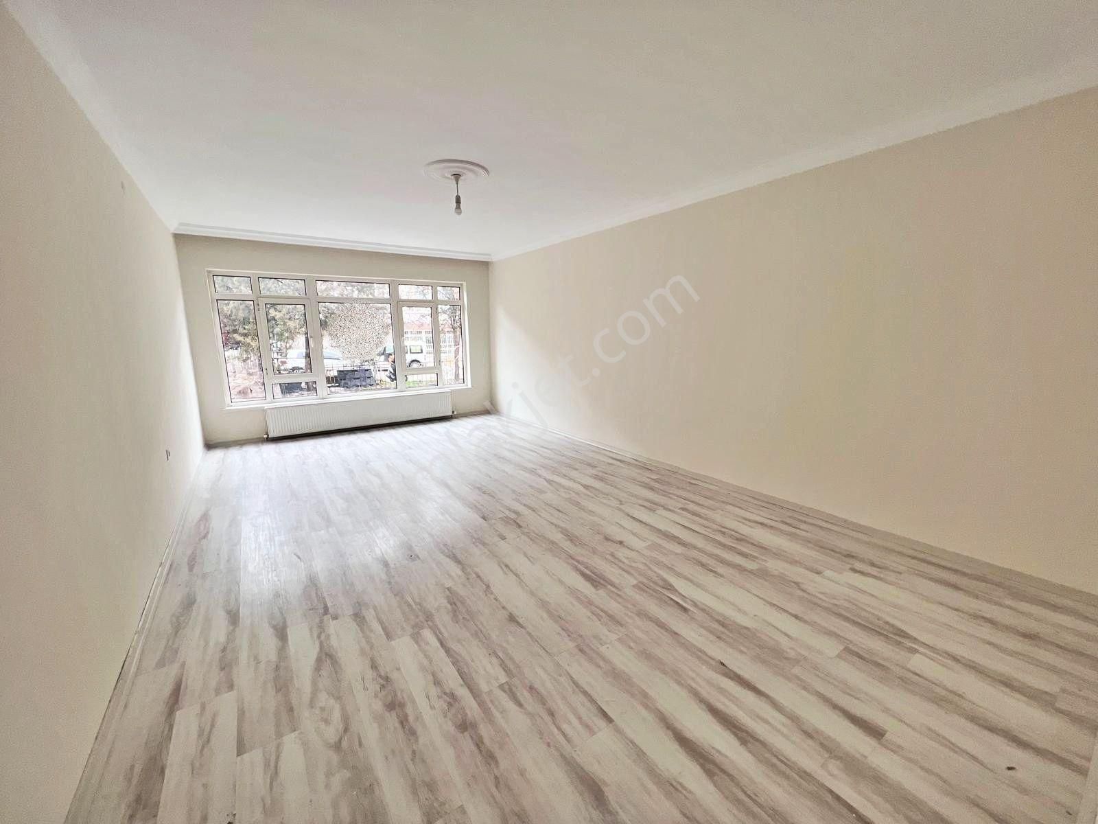 Aşağı Eğlence Mimarlar'da 3+1 Bağımsız Katta Yapılı Masrafsız Kupon Daire