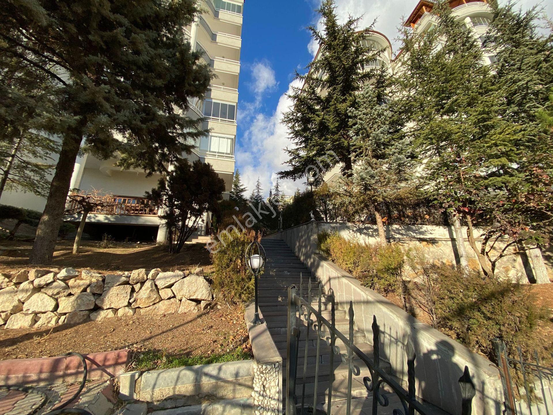 Aşağı Eğlence Yakını Merkezi Konum 4+1 Çift Banyo Ankara Manzaralı - Görsel 13