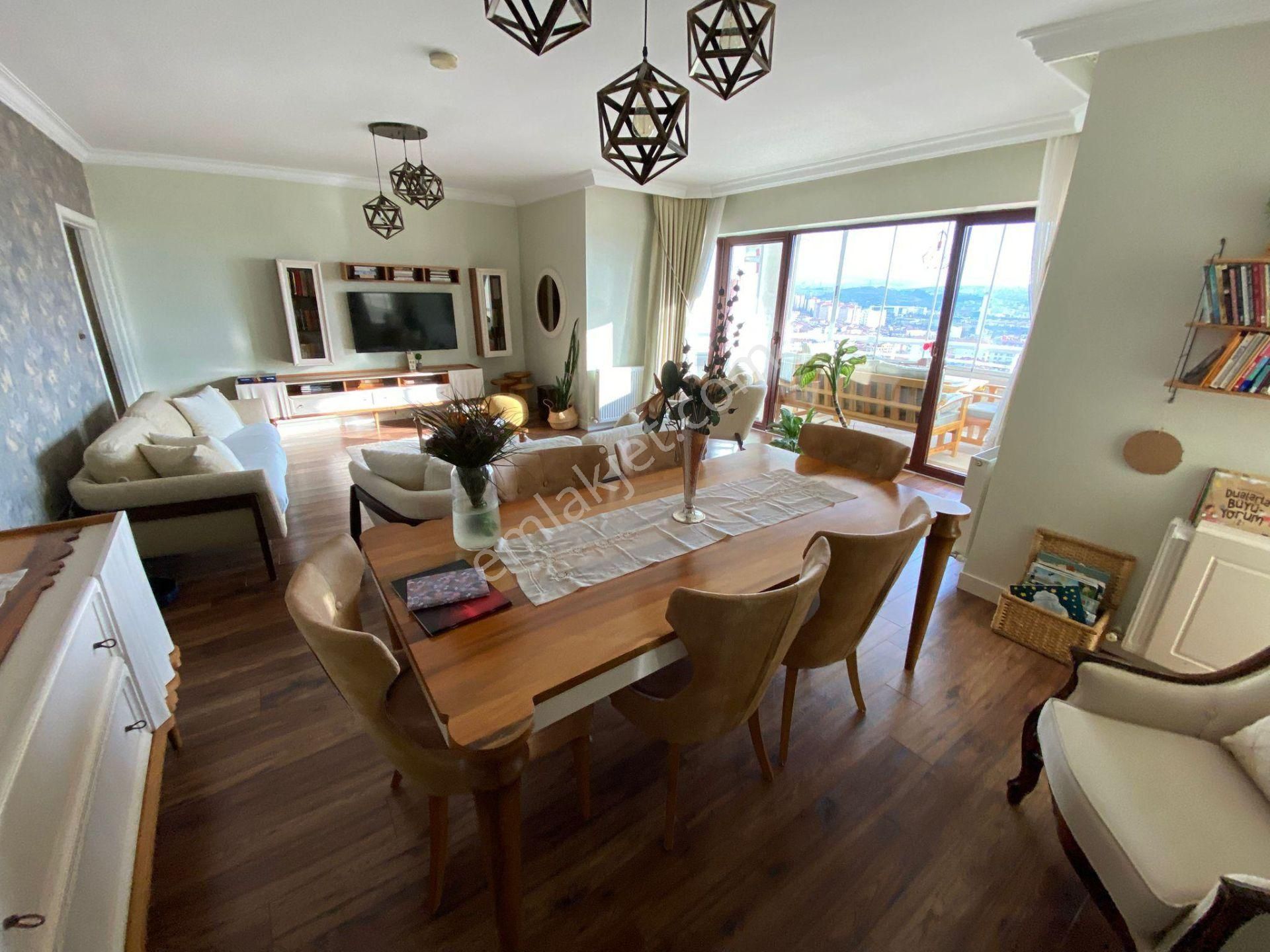 Aşağı Eğlence Yakını Merkezi Konum 4+1 Çift Banyo Ankara Manzaralı