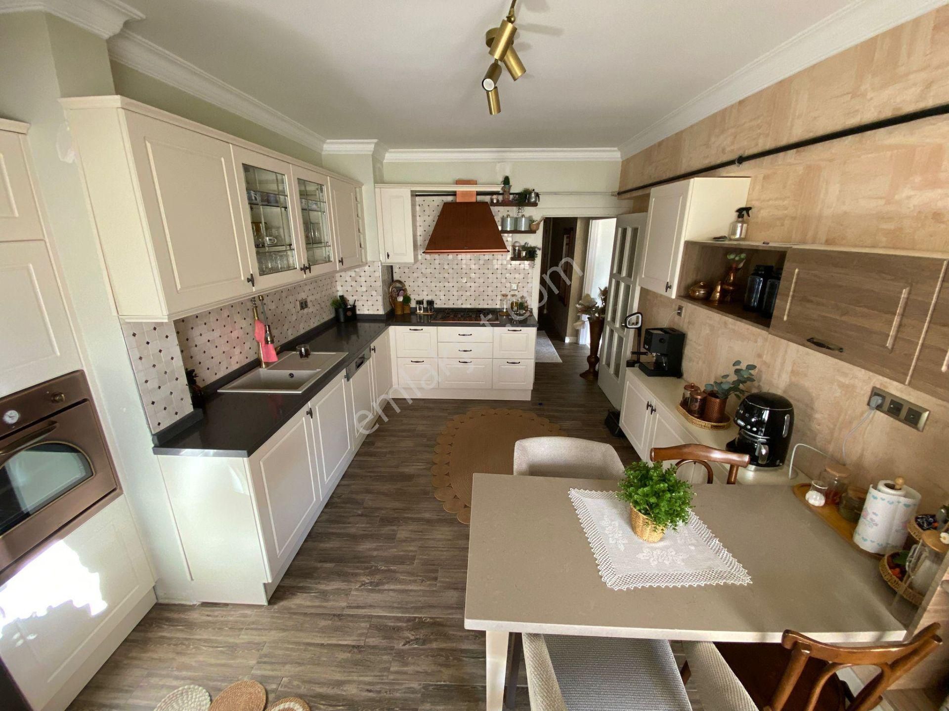 Aşağı Eğlence Yakını Merkezi Konum 4+1 Çift Banyo Ankara Manzaralı - Görsel 28