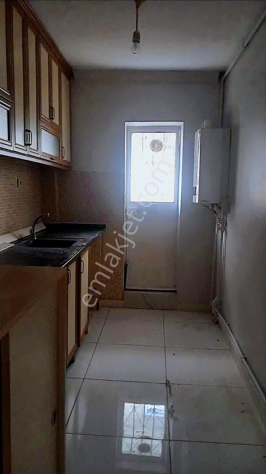 Çankaya Tutumlu Sokak 2+1 Bahçe Çıkışlı Giriş Kat - Görsel 6