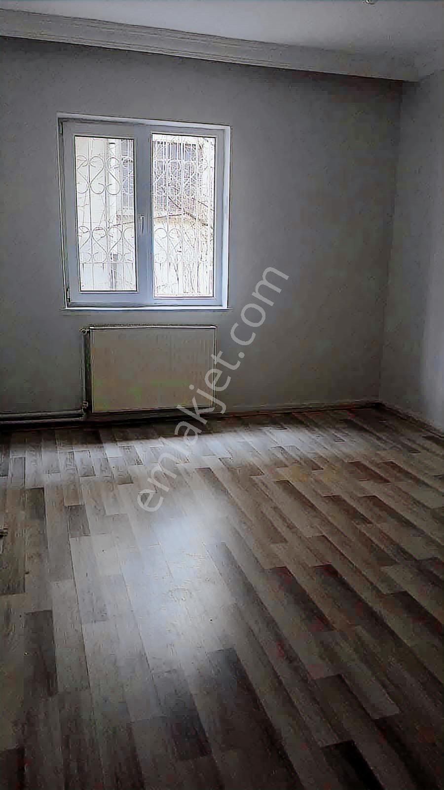 Çankaya Tutumlu Sokak 2+1 Bahçe Çıkışlı Giriş Kat - Görsel 5