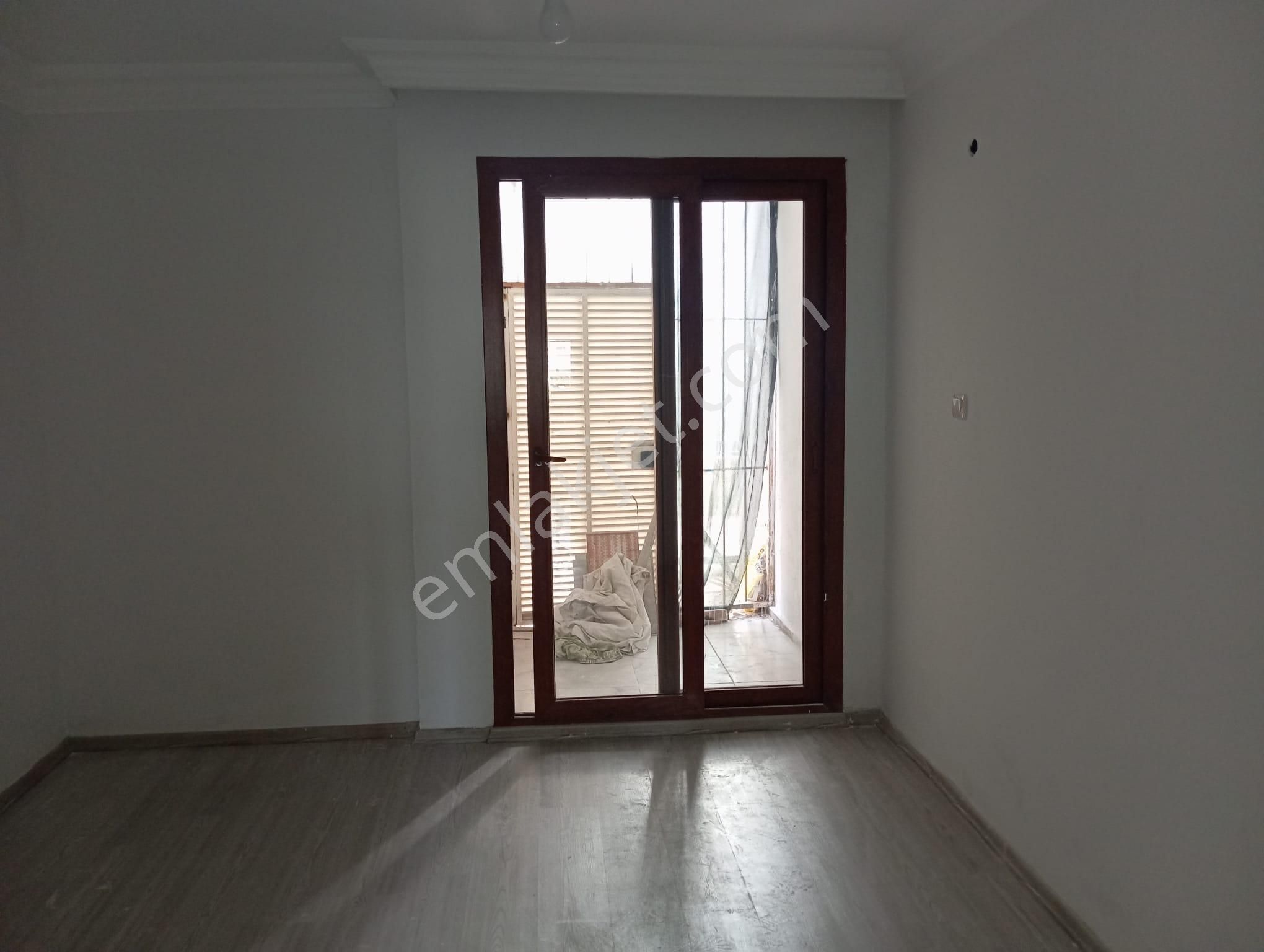 Vega'dan Solide Deniz Manzaralı Anayol Üzerinde Merkezi Konum Kiralık 3+1 Daire - Görsel 18