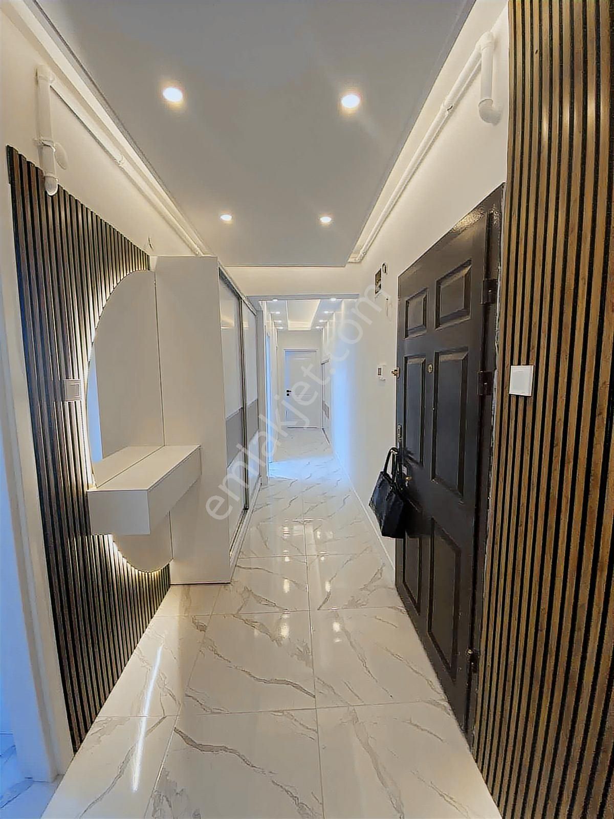 Çankaya Gop Çiçekdağ Sok.da 3+1 Full Yapılı Otoparklı Merkezi - Görsel 24