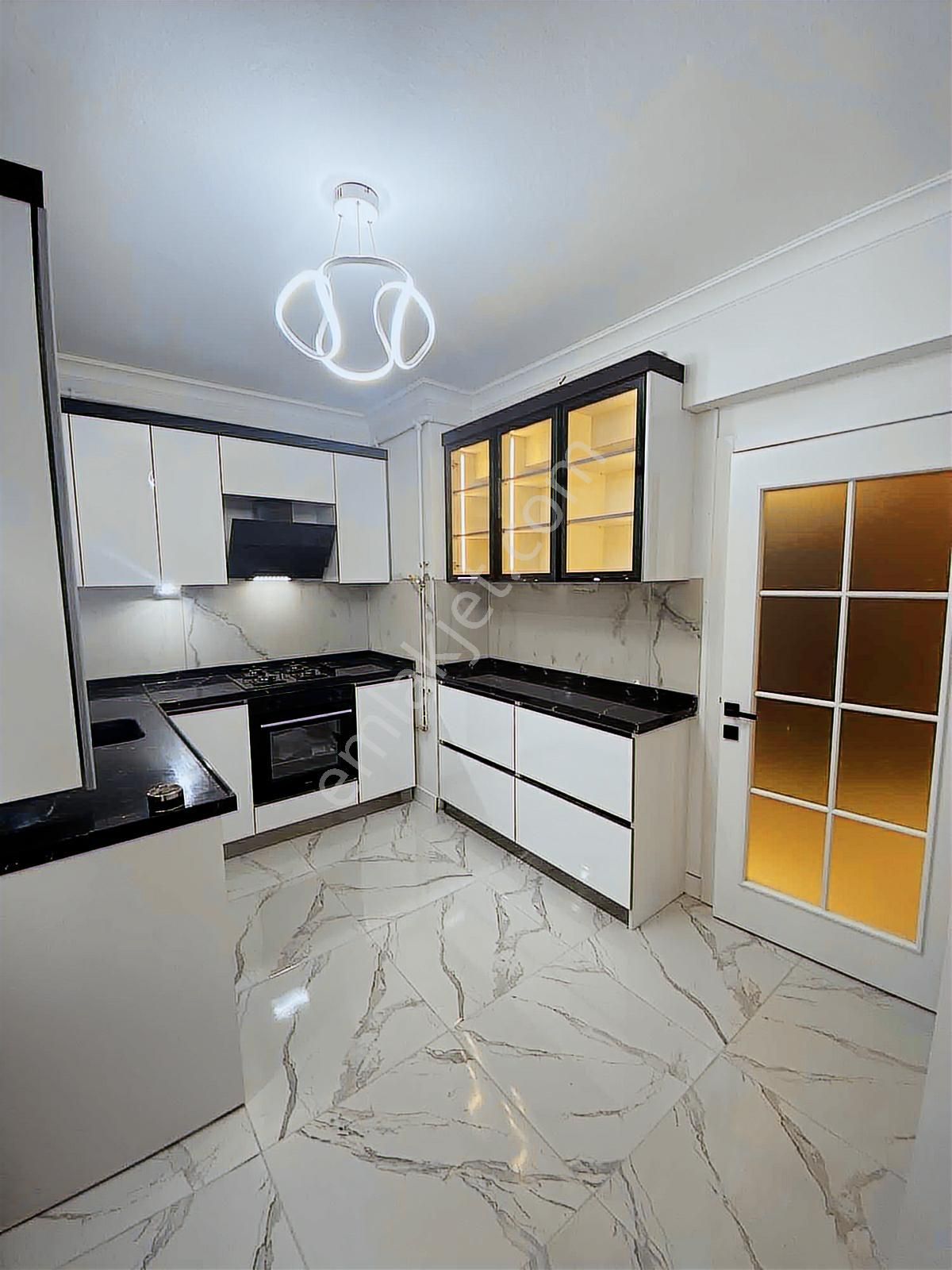 Çankaya Gop Çiçekdağ Sok.da 3+1 Full Yapılı Otoparklı Merkezi - Görsel 22