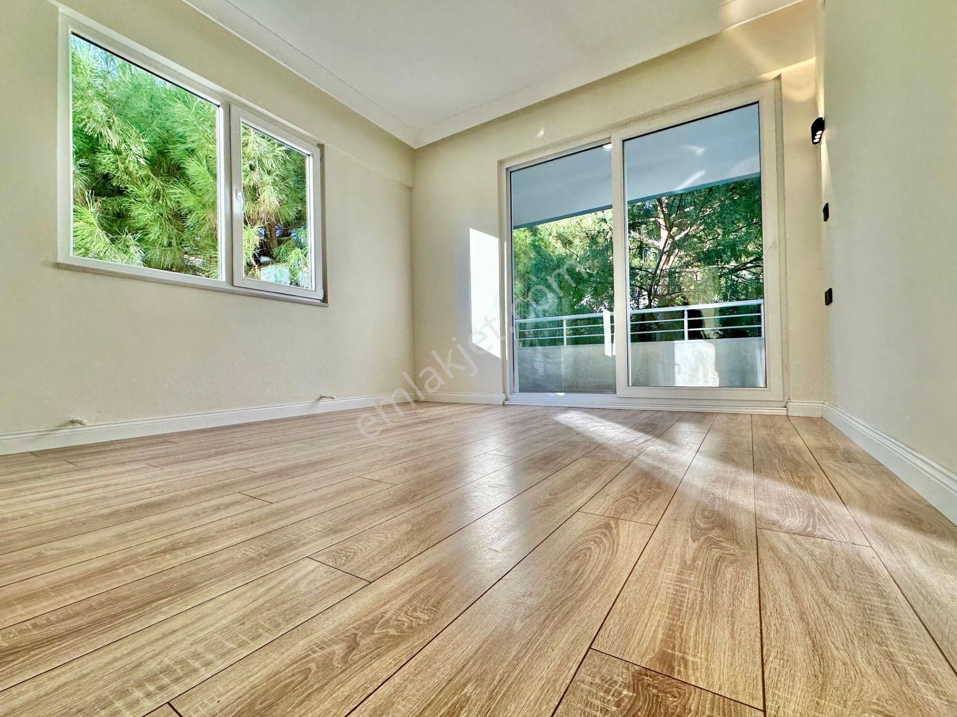 ꧁ay Emlaktan꧁akçay Merkezde Denize 500 Mt Şık Tasarım Arakat Ayrı Mutfak Ön Cephe Satılık 3+1 Daire - Görsel 8