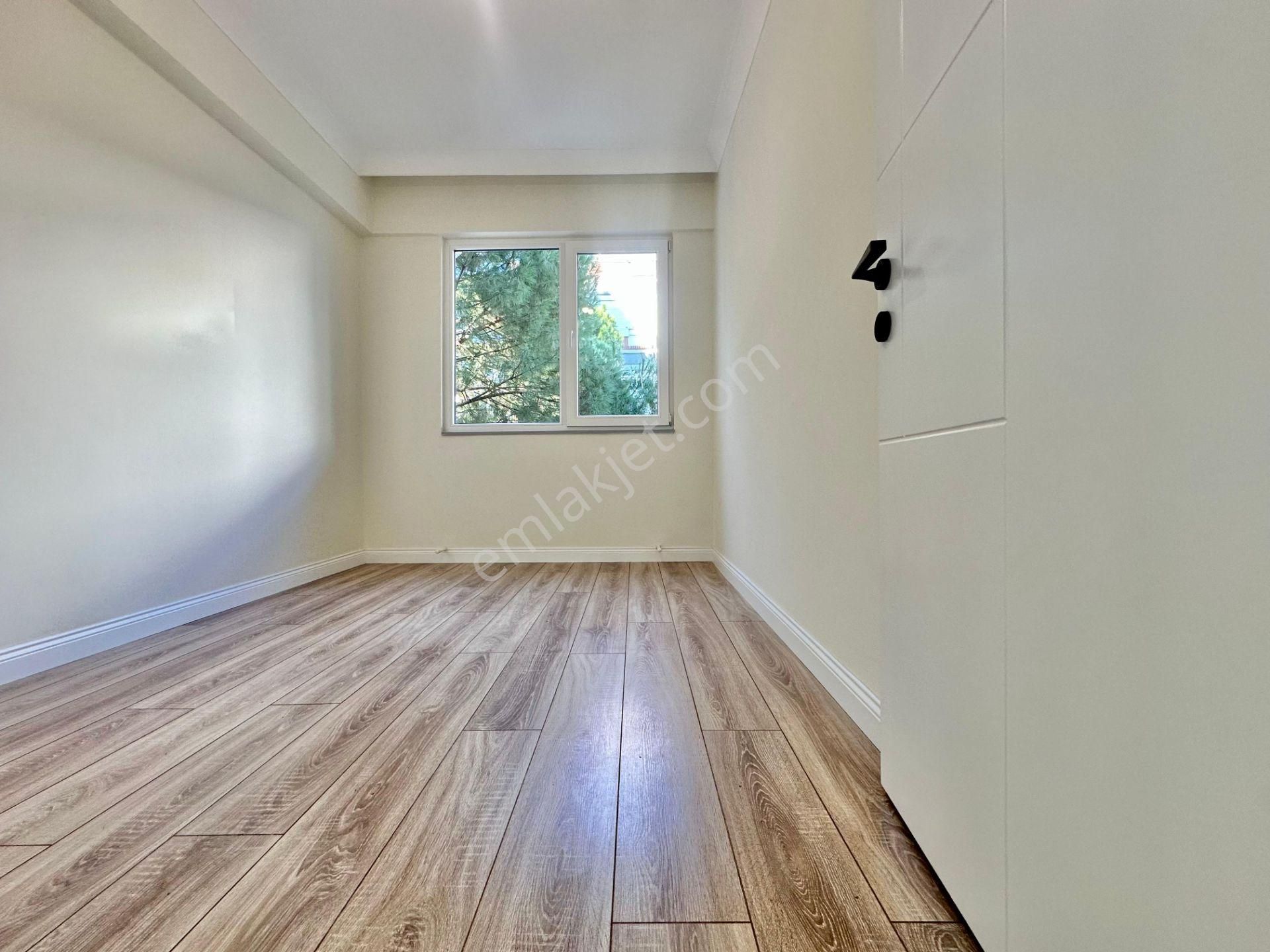 ꧁ay Emlaktan꧁akçay Merkezde Denize 500 Mt Şık Tasarım Arakat Ayrı Mutfak Ön Cephe Satılık 3+1 Daire - Görsel 21