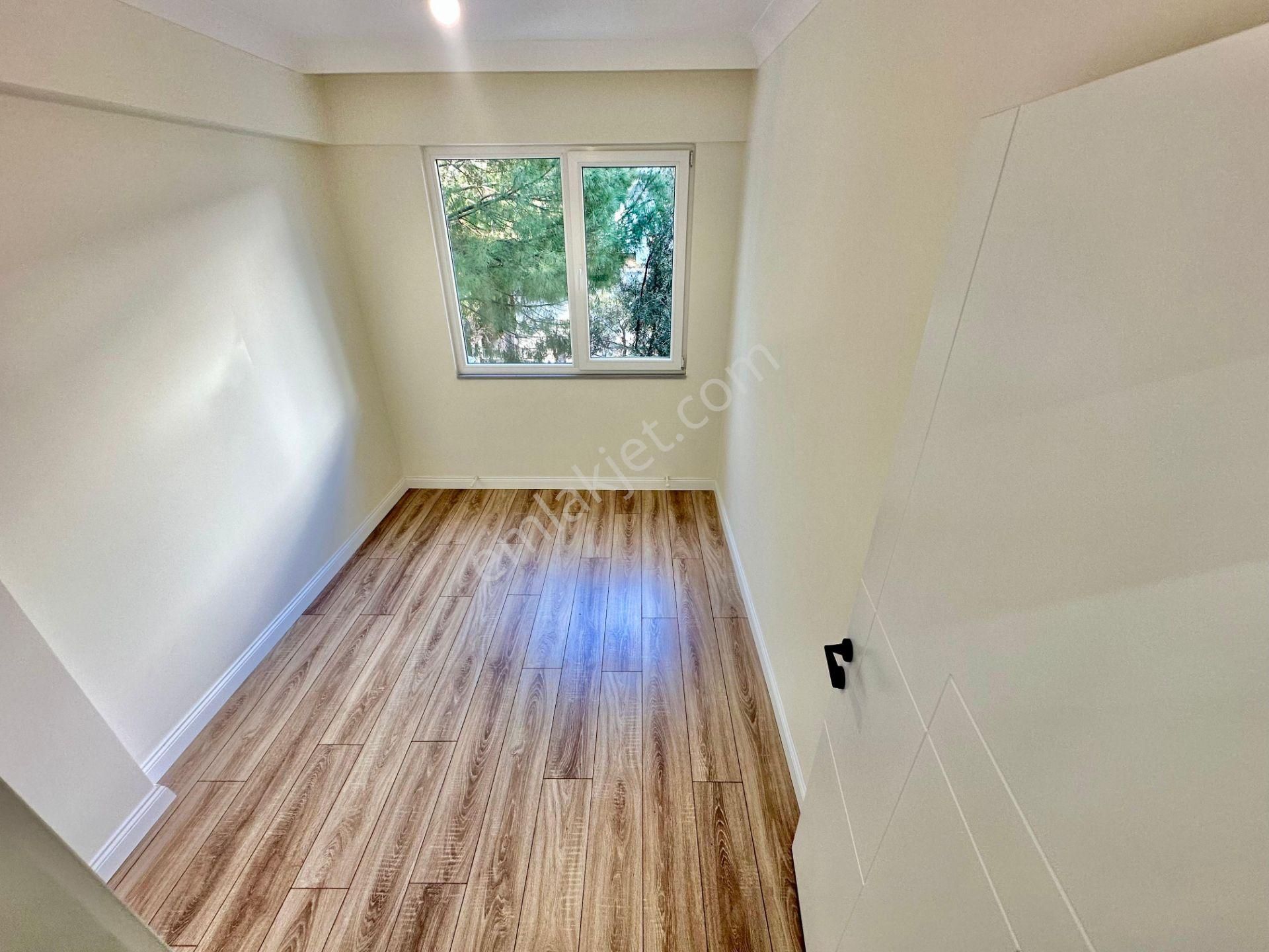 ꧁ay Emlaktan꧁akçay Merkezde Denize 500 Mt Şık Tasarım Arakat Ayrı Mutfak Ön Cephe Satılık 3+1 Daire - Görsel 22