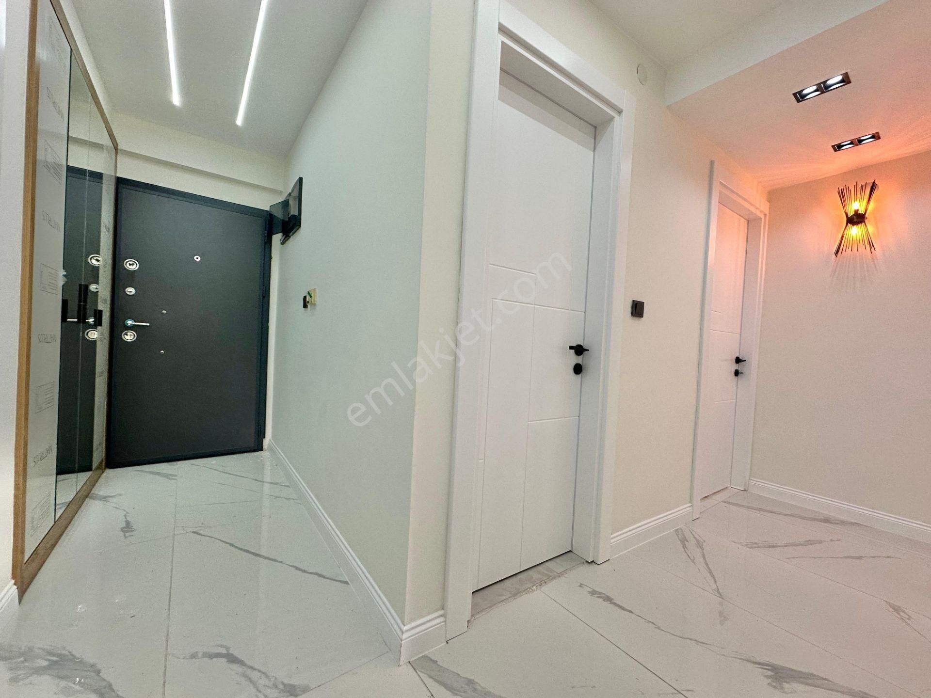 ꧁ay Emlaktan꧁akçay Merkezde Denize 500 Mt Şık Tasarım Arakat Ayrı Mutfak Ön Cephe Satılık 3+1 Daire - Görsel 33