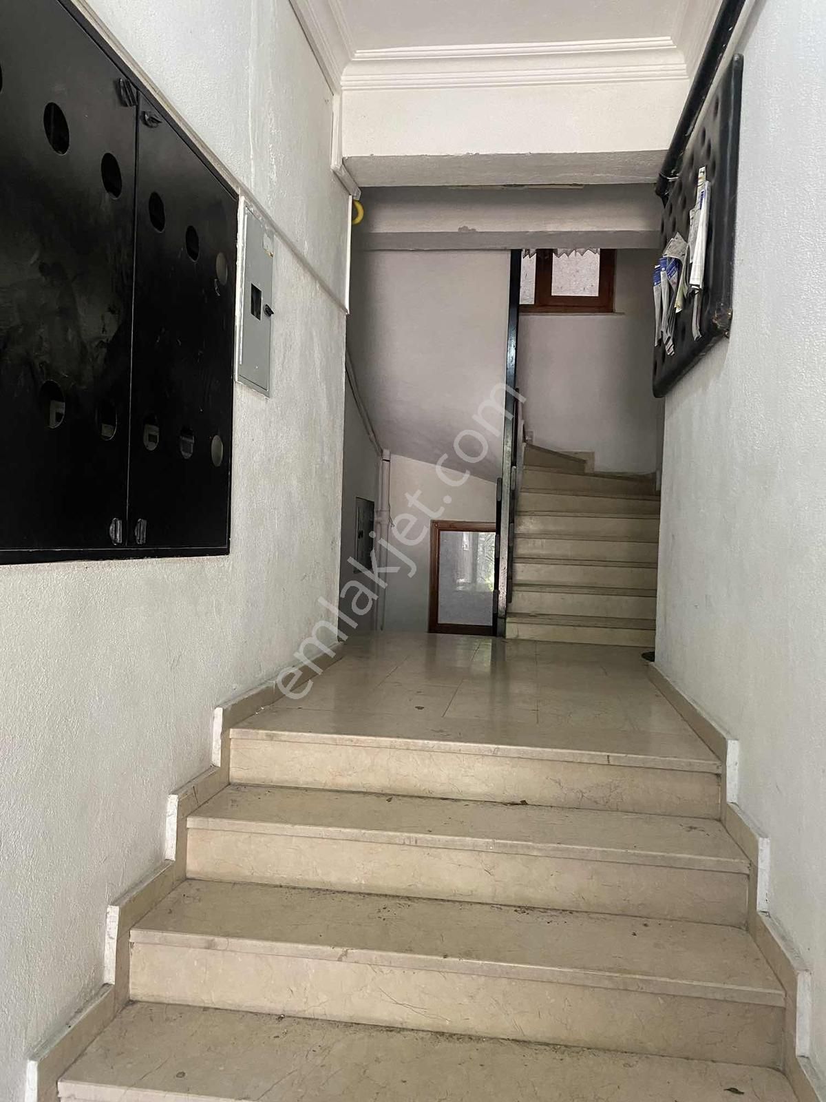 Ragıp Tüzün Caddesi Migros Arkası 2.adet 3+1 Satılık Daire - Görsel 5