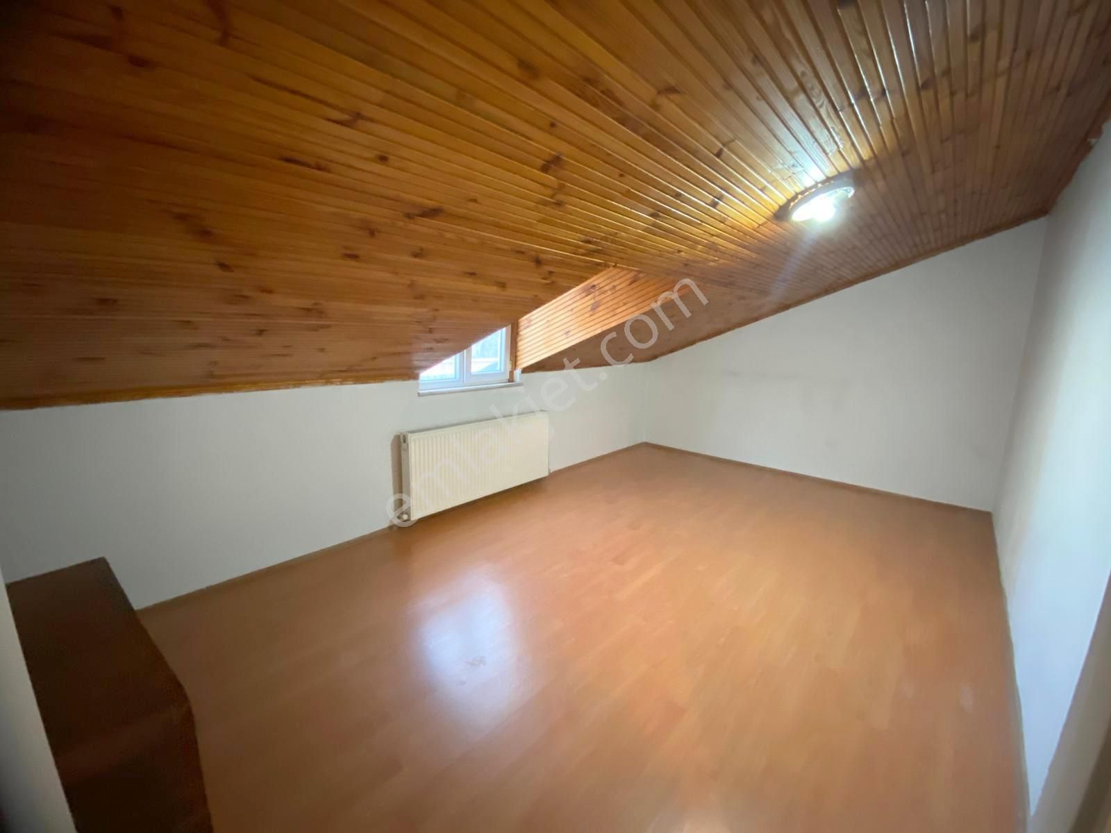 Mertcan'dan Velibaba Mah. Caddeye 3dk Açık Teraslı 1+1 Daire - Görsel 8