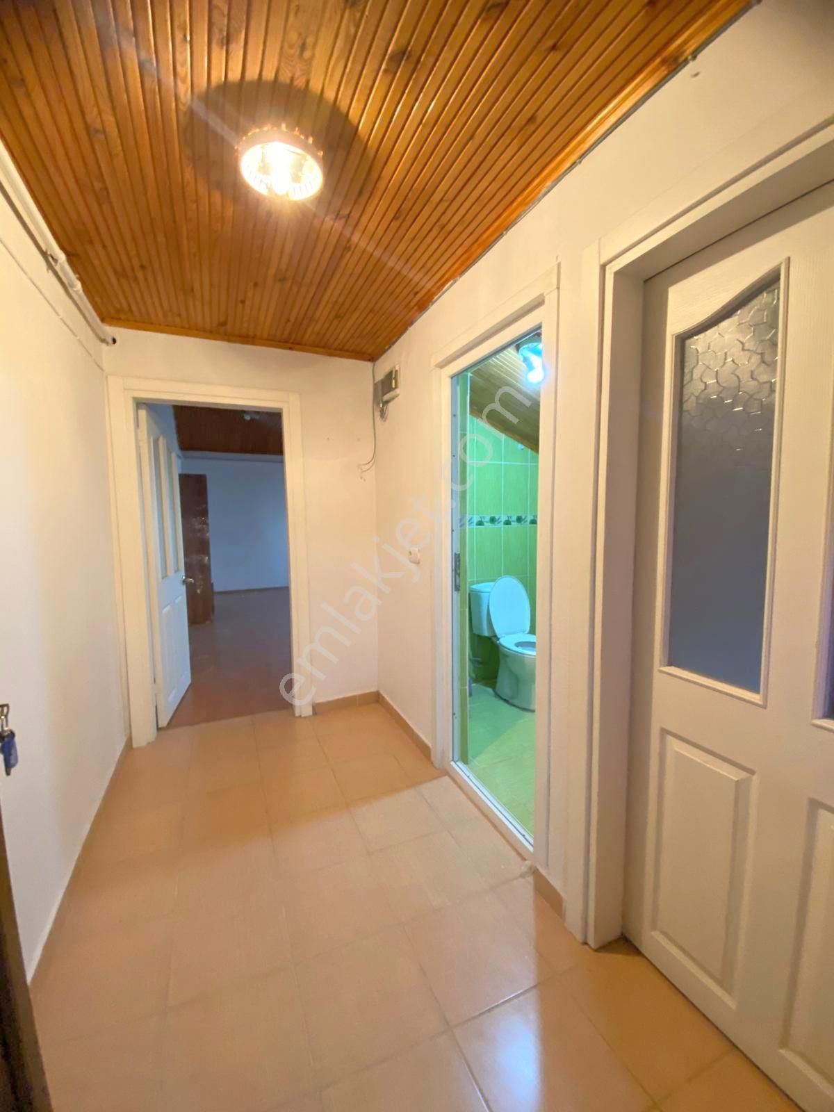 Mertcan'dan Velibaba Mah. Caddeye 3dk Açık Teraslı 1+1 Daire - Görsel 15