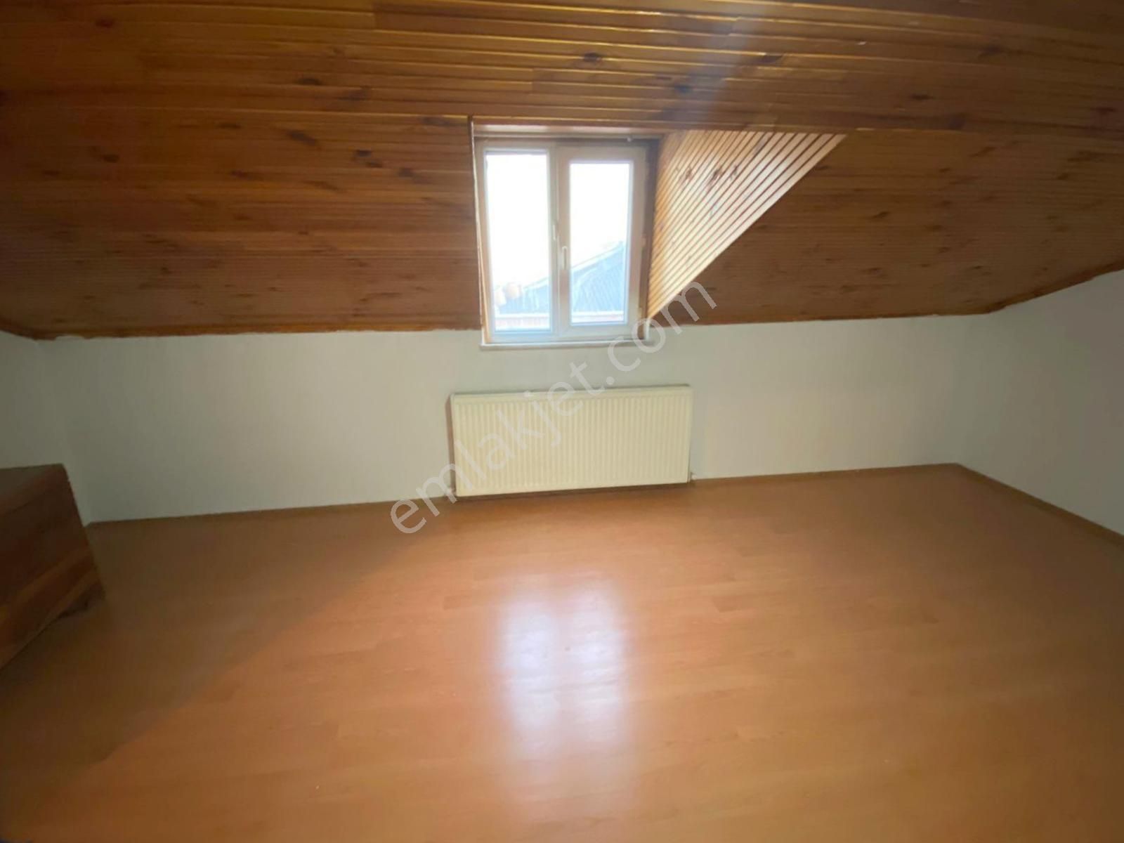 Mertcan'dan Velibaba Mah. Caddeye 3dk Açık Teraslı 1+1 Daire - Görsel 6