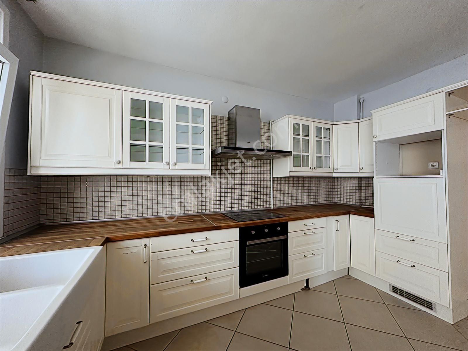 Çankaya Çobanyıldızı Sokakta Satılık 3+1 Bakımlı Otoparklı Daire - Görsel 2