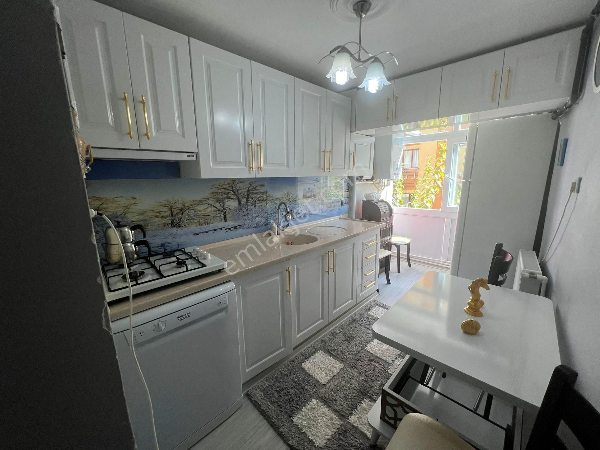 Acill Konak İzmirpark Avm Yakını 2+1 90m2 D.gazlı Ayrı Mutfak Arakat Fırsat Daire - Görsel 7