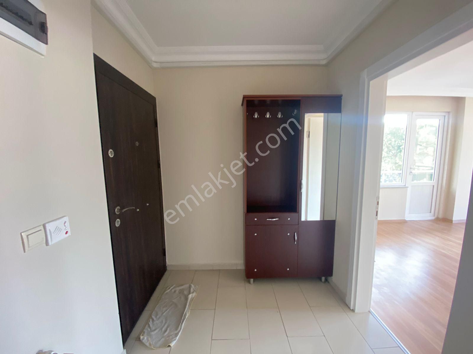 ▀mera Emlak'tan Cennetayağı Mh. Ayrı Mutfak Ara Kat 3+1 Daire - Görsel 11